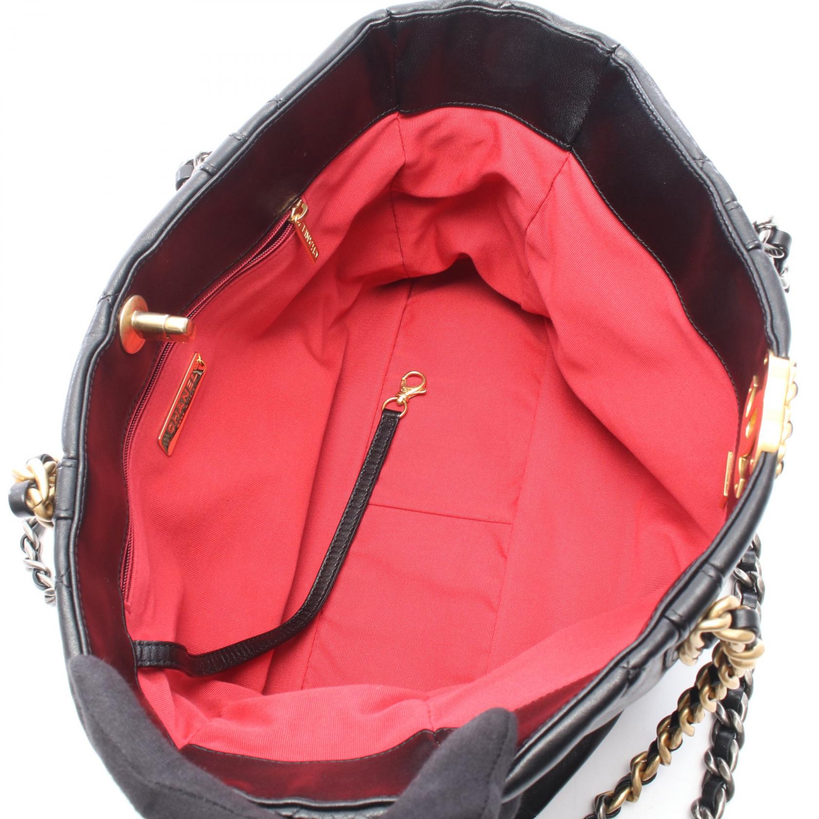 CHANEL19 マトラッセ チェーンショルダーバッグ チェーントートバッグ レザー ブラック コンビ金具 シャネル バッグ CHANEL