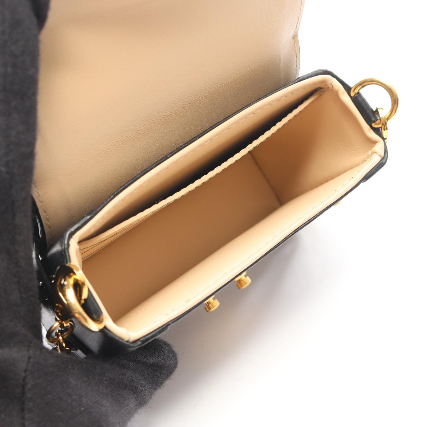 エッセンシャル トランク モノグラム チェーンショルダーバッグ PVC ブラウン ルイヴィトン バッグ LOUIS VUITTON