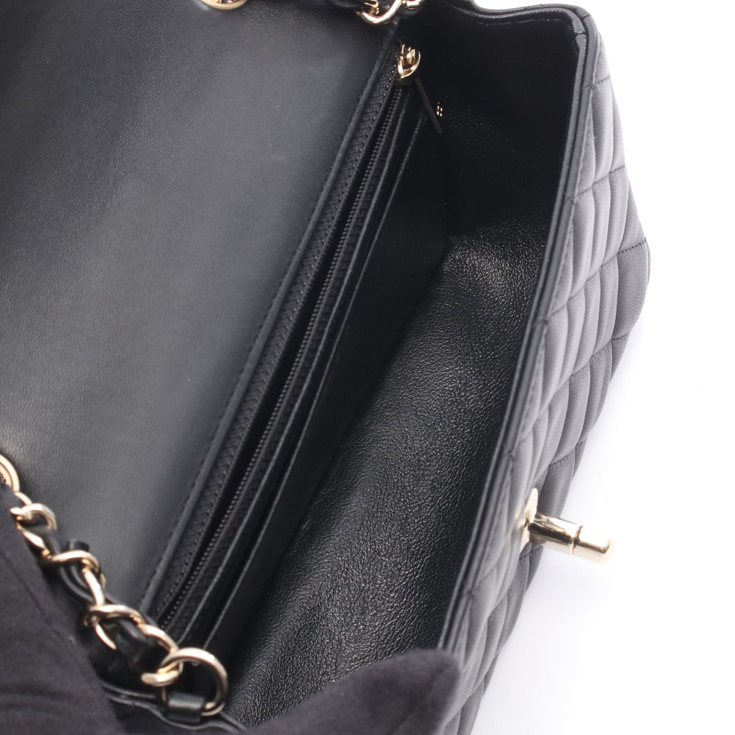 ミニマトラッセ20 チェーンショルダーバッグ ラムスキン ブラック ゴールド金具 シャネル バッグ CHANEL