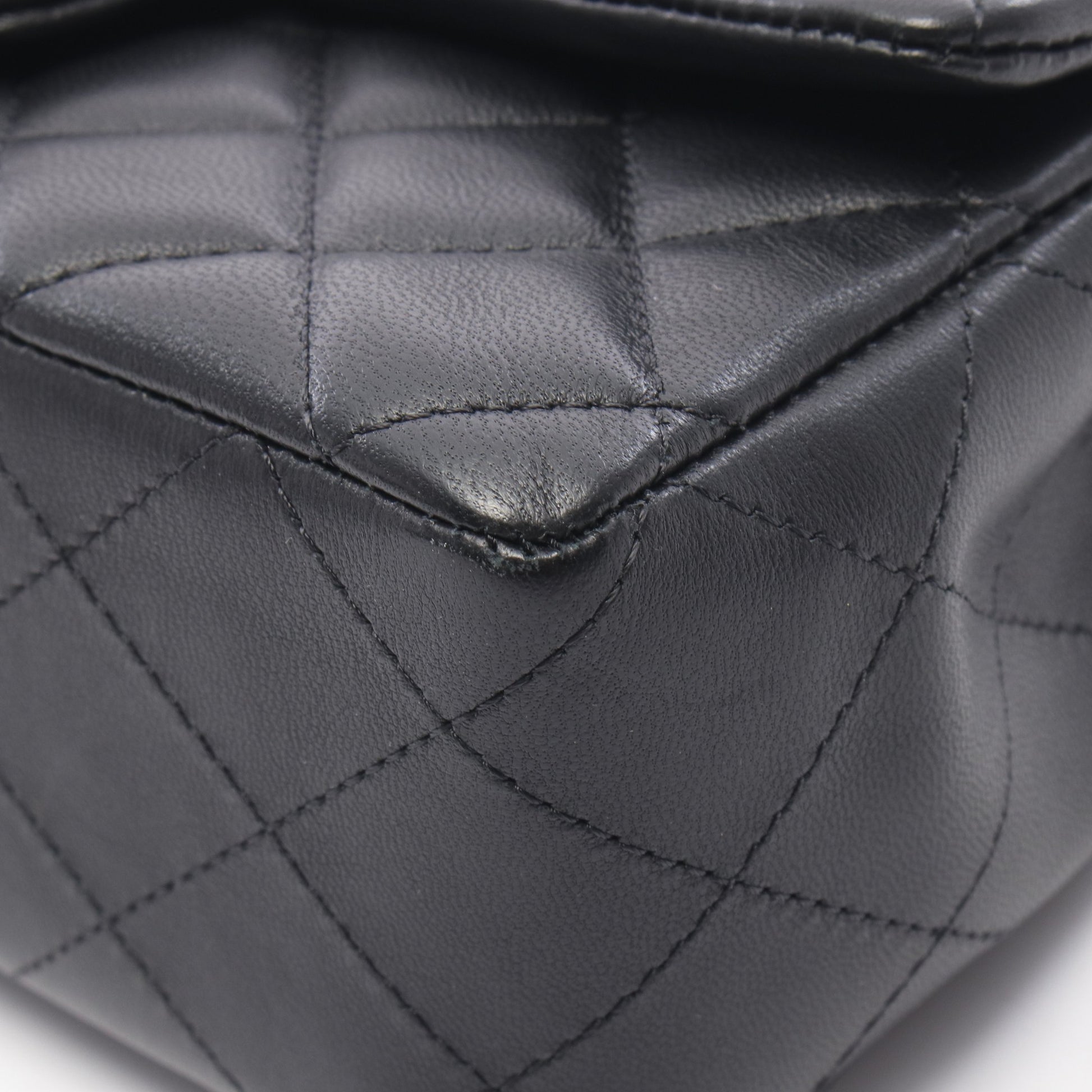 ミニマトラッセ20 チェーンショルダーバッグ ラムスキン ブラック ゴールド金具 シャネル バッグ CHANEL