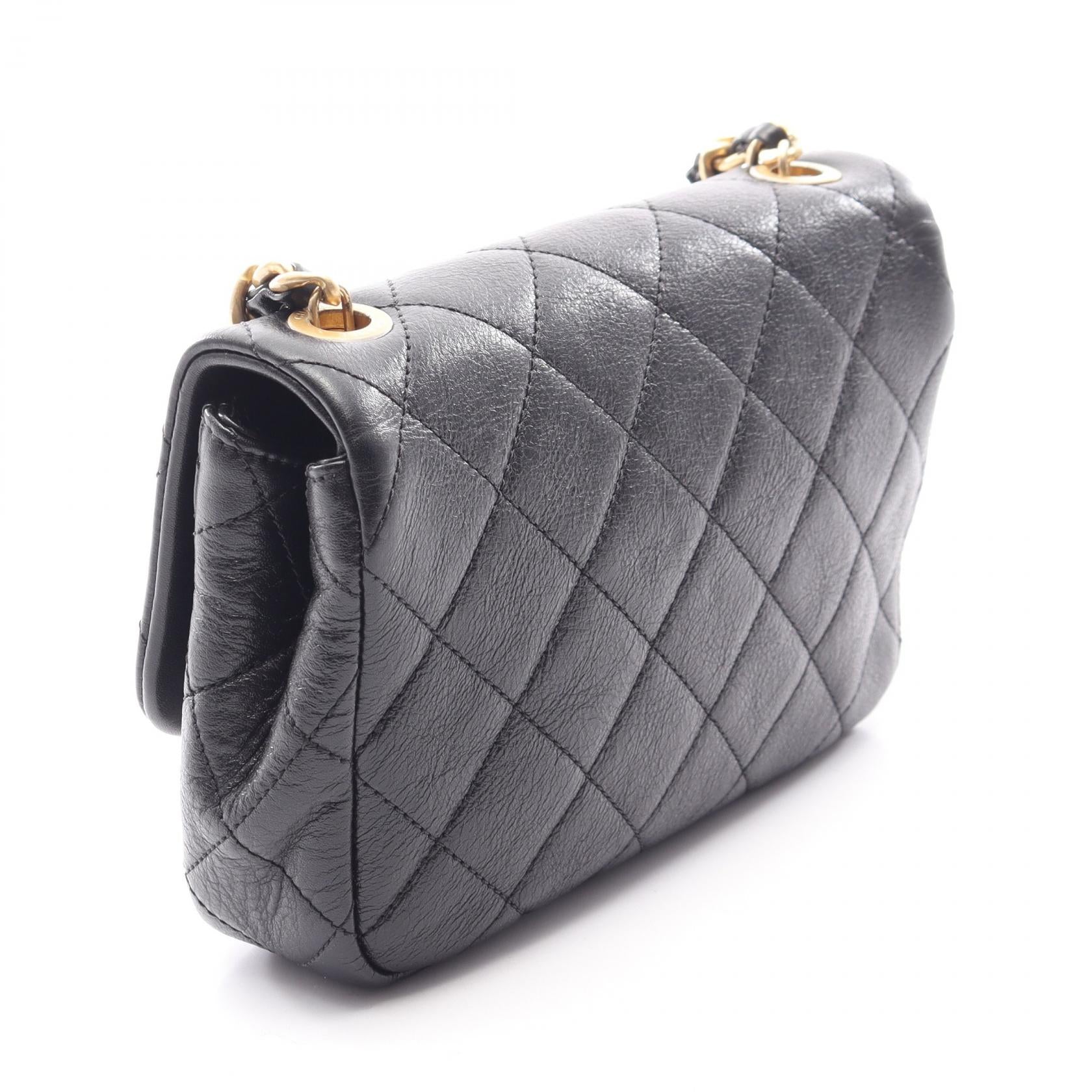 マトラッセ チェーンショルダーバッグ レザー ブラック ゴールド金具 シャネル バッグ CHANEL