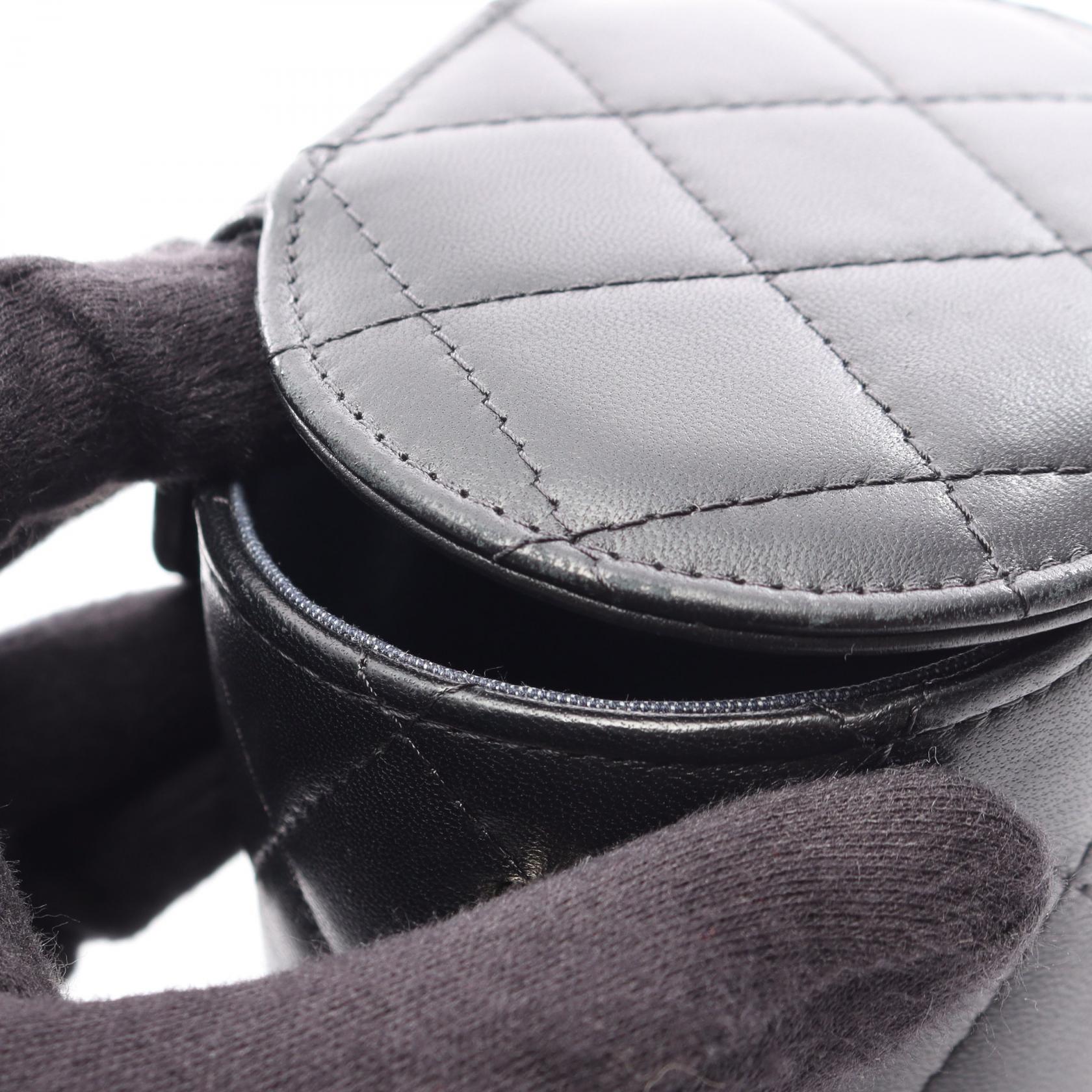 マトラッセ ミニバニティ チェーンショルダーバッグ ラムスキン ブラック ゴールド金具 シャネル バッグ CHANEL