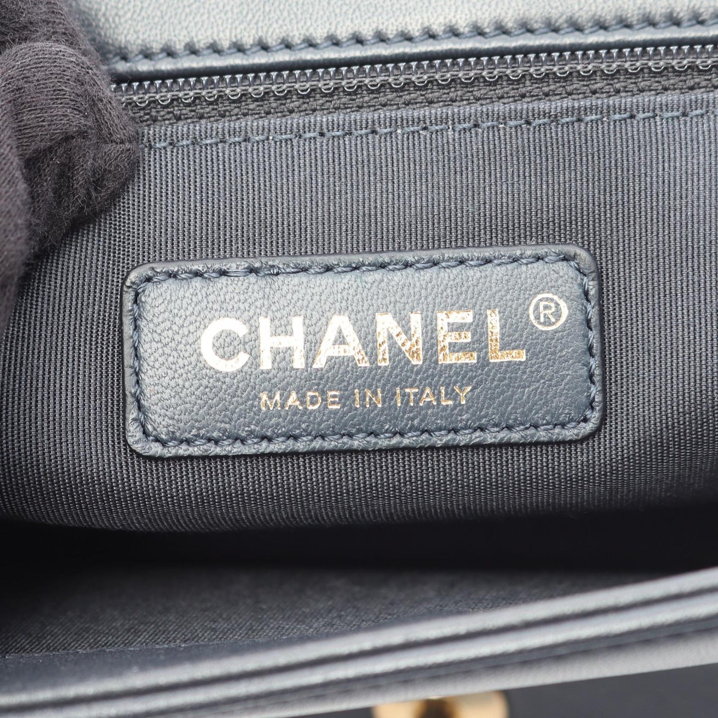 トップハンドル Vステッチ 2WAY チェーンショルダーバッグ ラムスキン ネイビー ゴールド金具 シャネル バッグ CHANEL