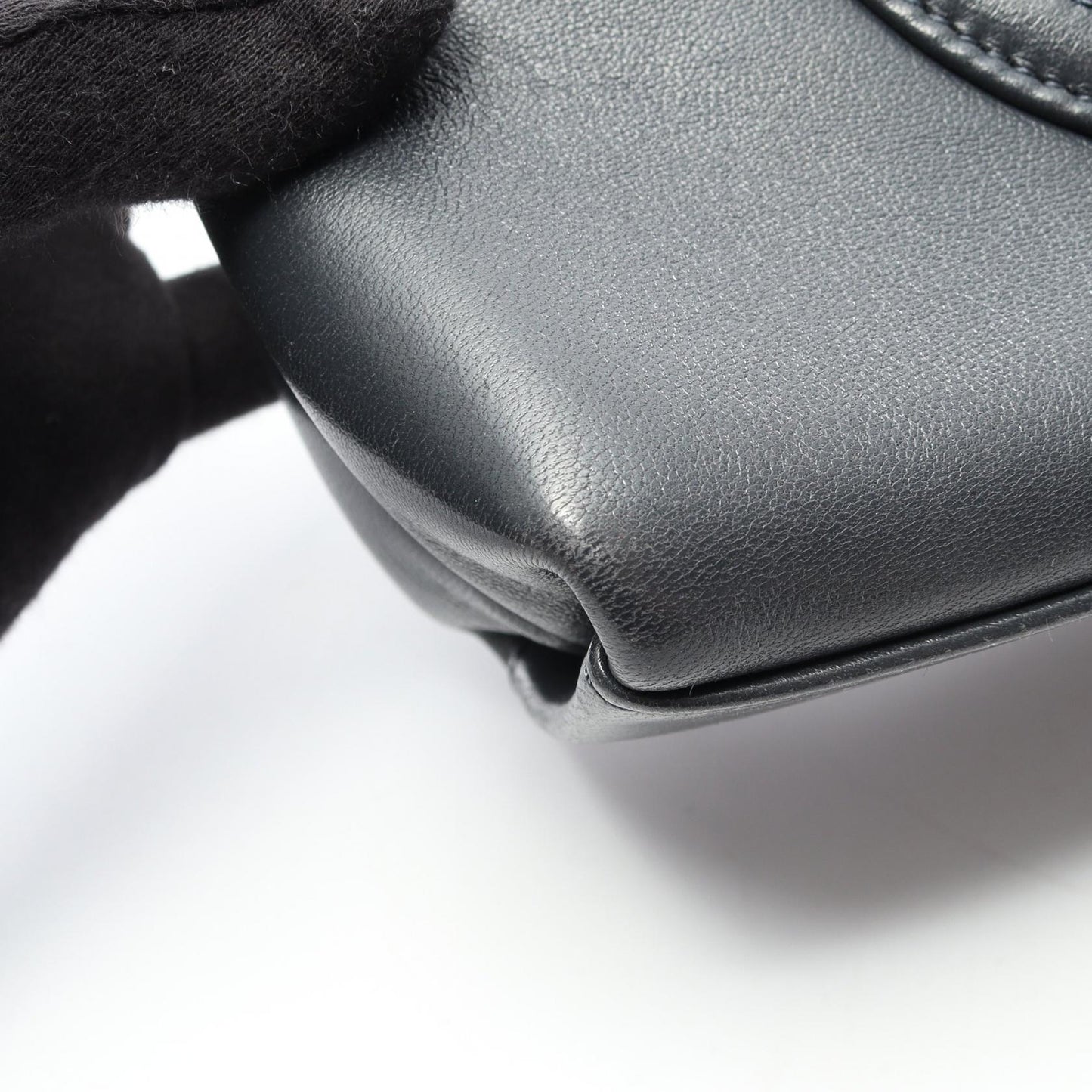 トップハンドル Vステッチ 2WAY チェーンショルダーバッグ ラムスキン ネイビー ゴールド金具 シャネル バッグ CHANEL