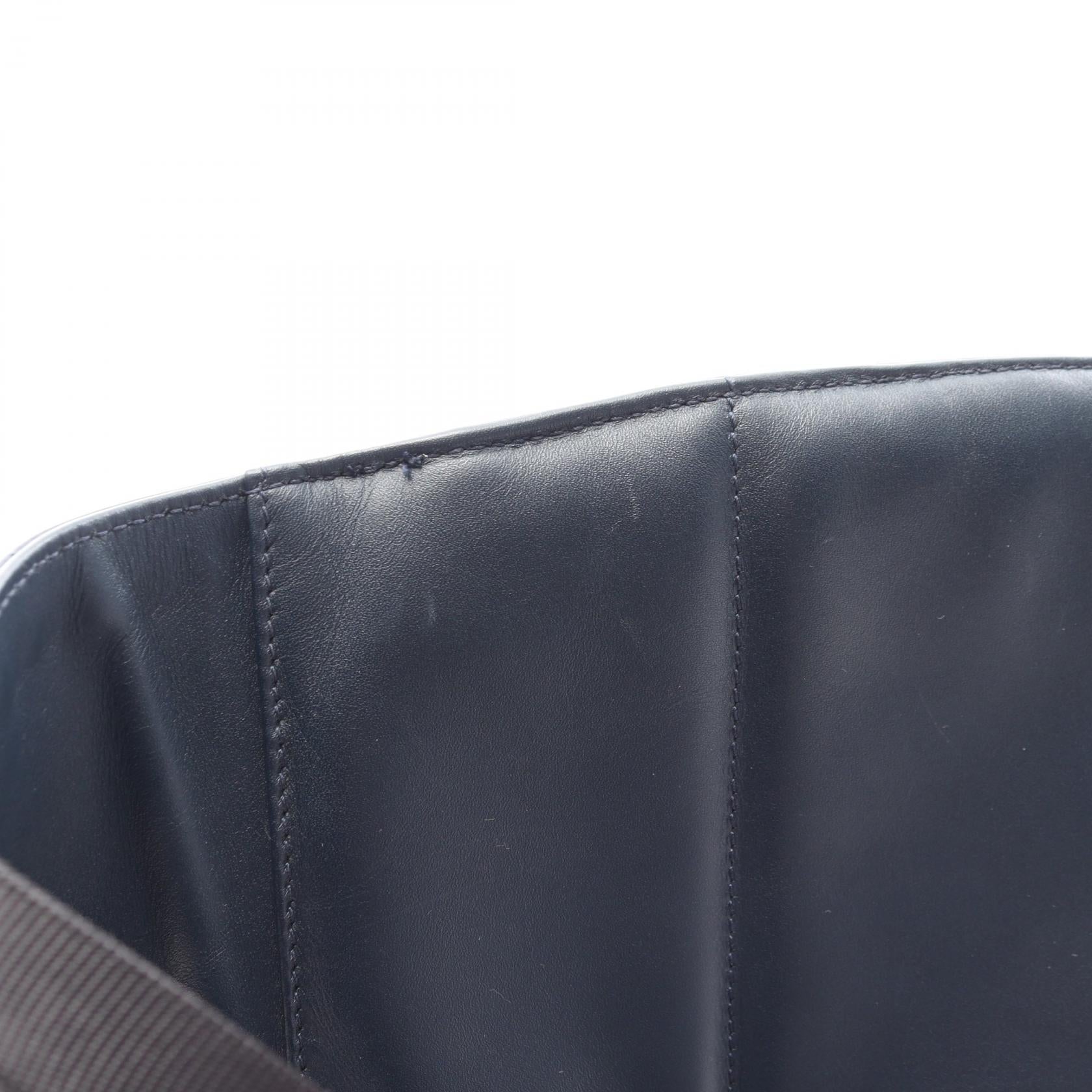 イントレチャート ウエストバッグ レザー ネイビー ボッテガヴェネタ バッグ BOTTEGA VENETA