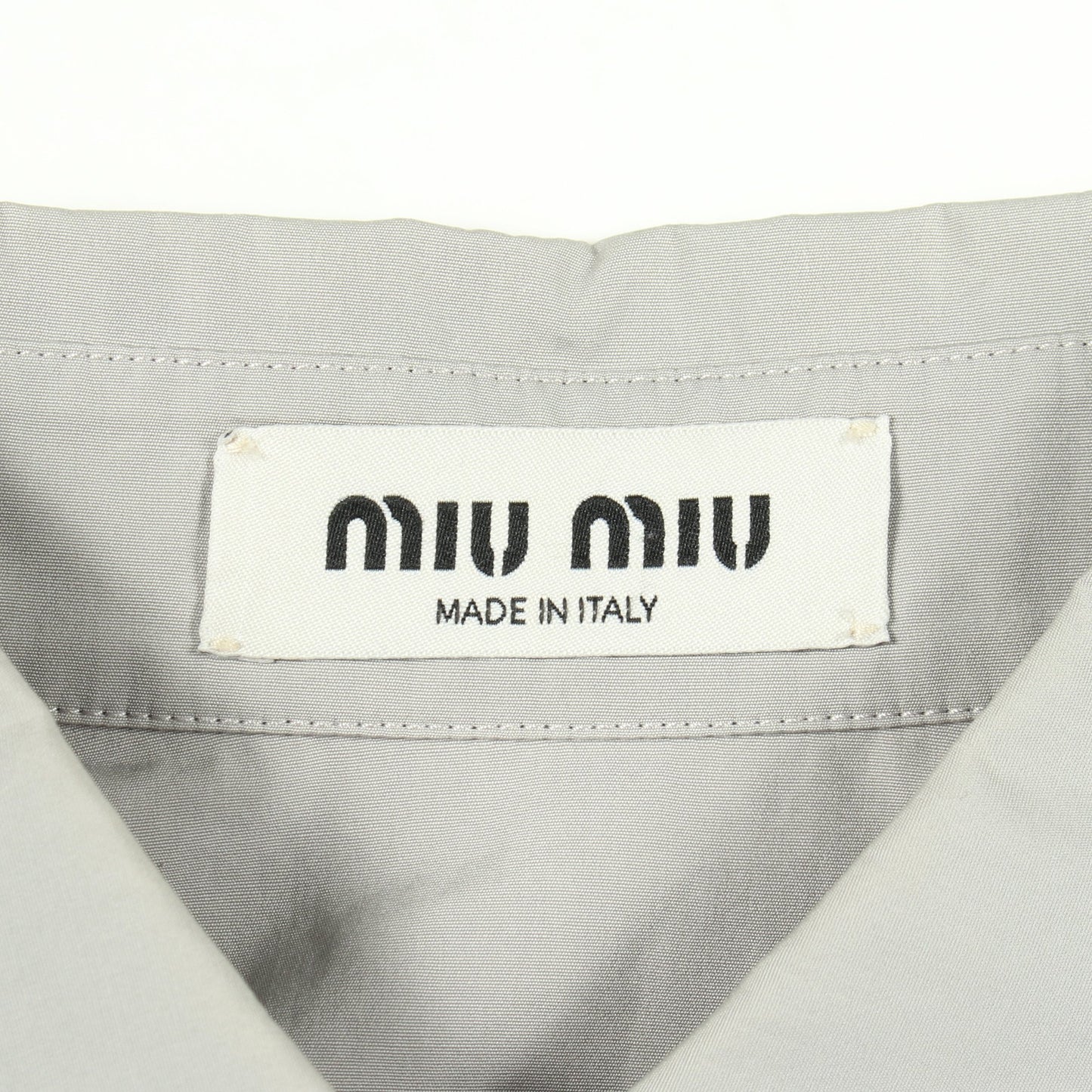 ロゴ刺繍 ボタンダウン 長袖 ポプリン シャツ コットン グレー ミュウミュウ トップス miu miu