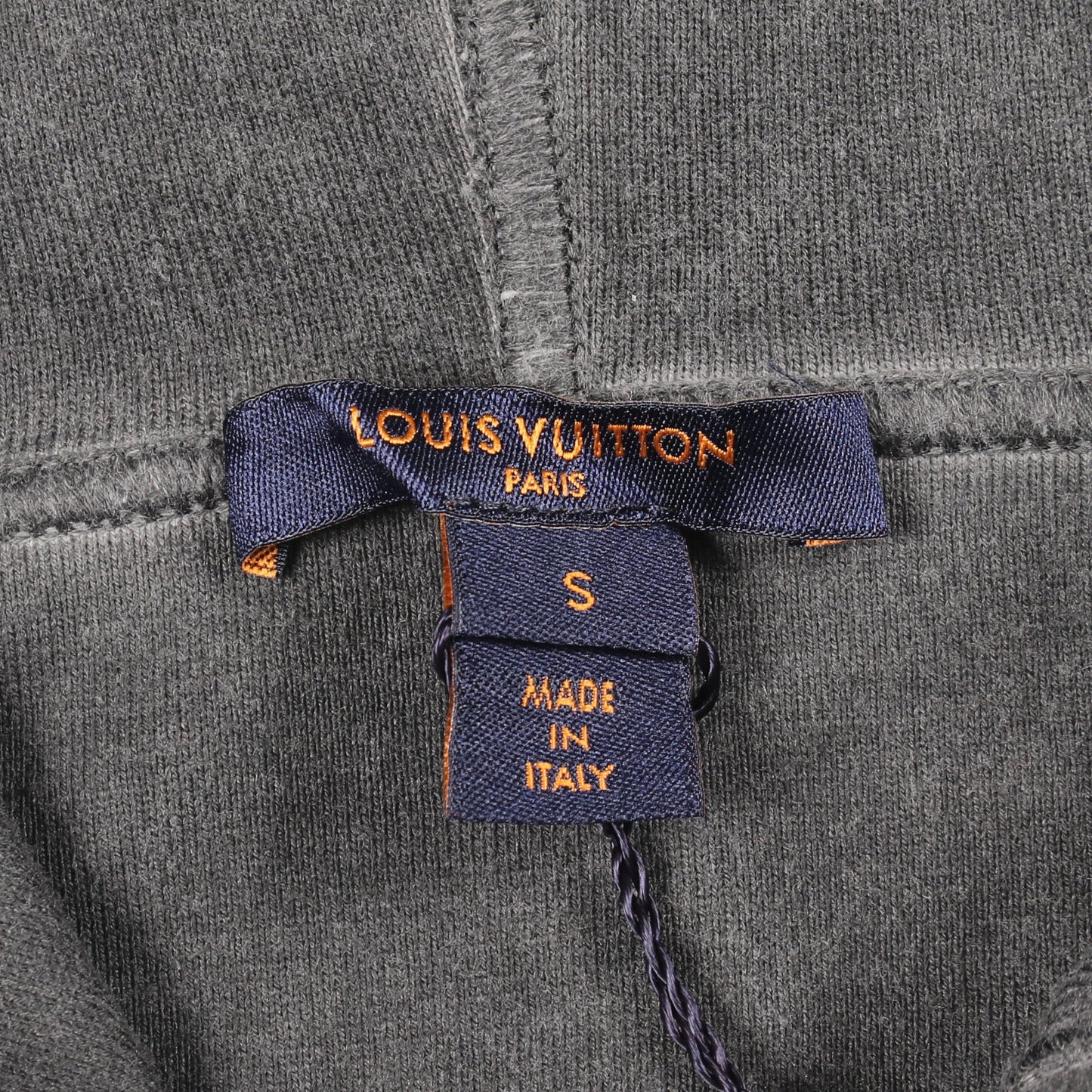 ロゴワッペン プルオーバーパーカー コットン グレー ルイヴィトン トップス LOUIS VUITTON