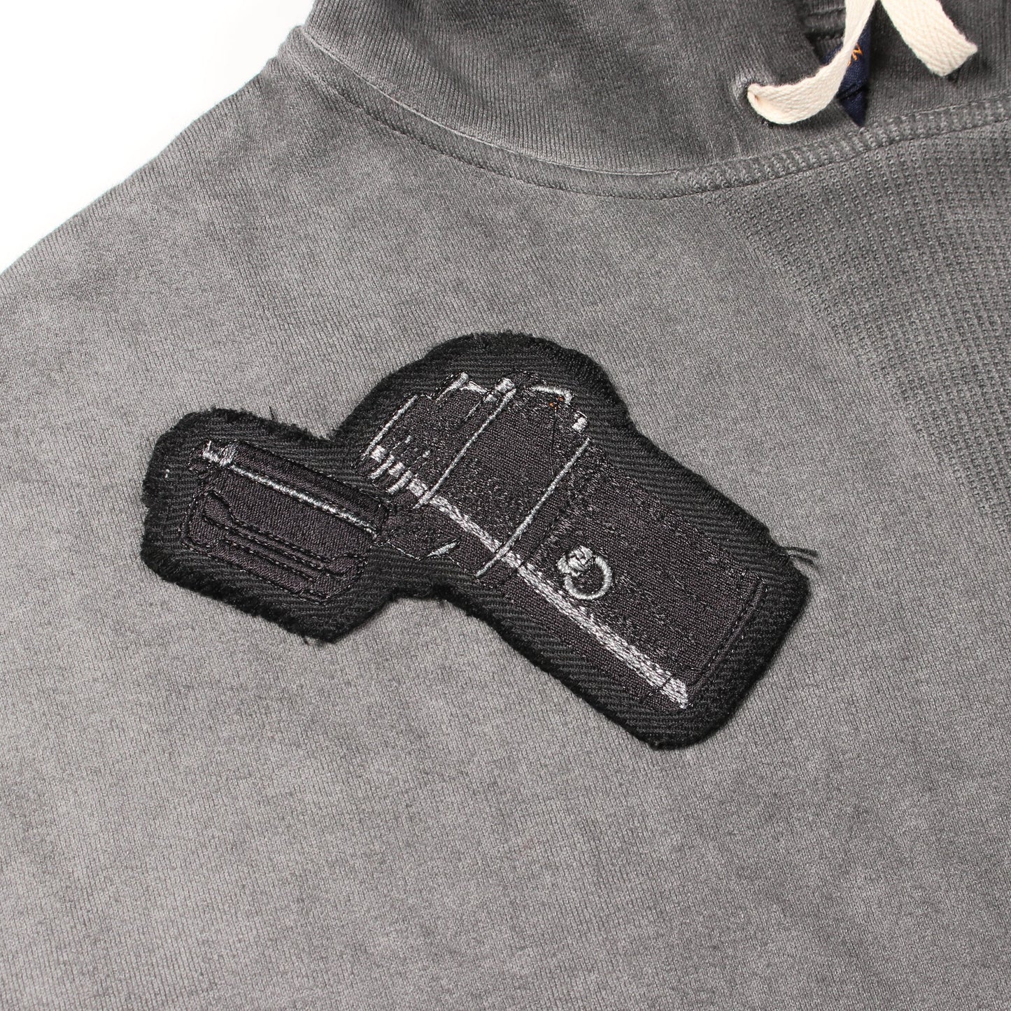 ロゴワッペン プルオーバーパーカー コットン グレー ルイヴィトン トップス LOUIS VUITTON