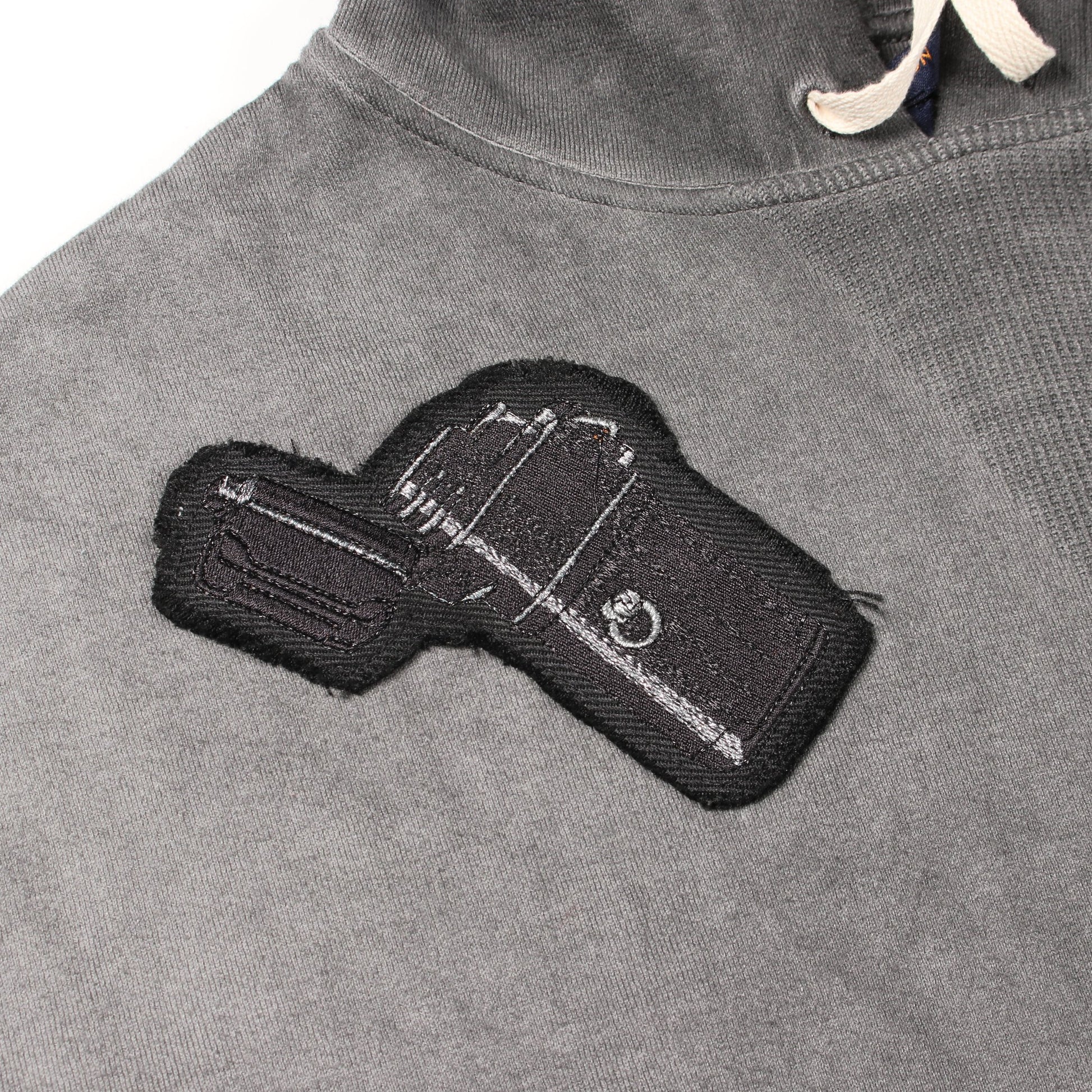 ロゴワッペン プルオーバーパーカー コットン グレー ルイヴィトン トップス LOUIS VUITTON