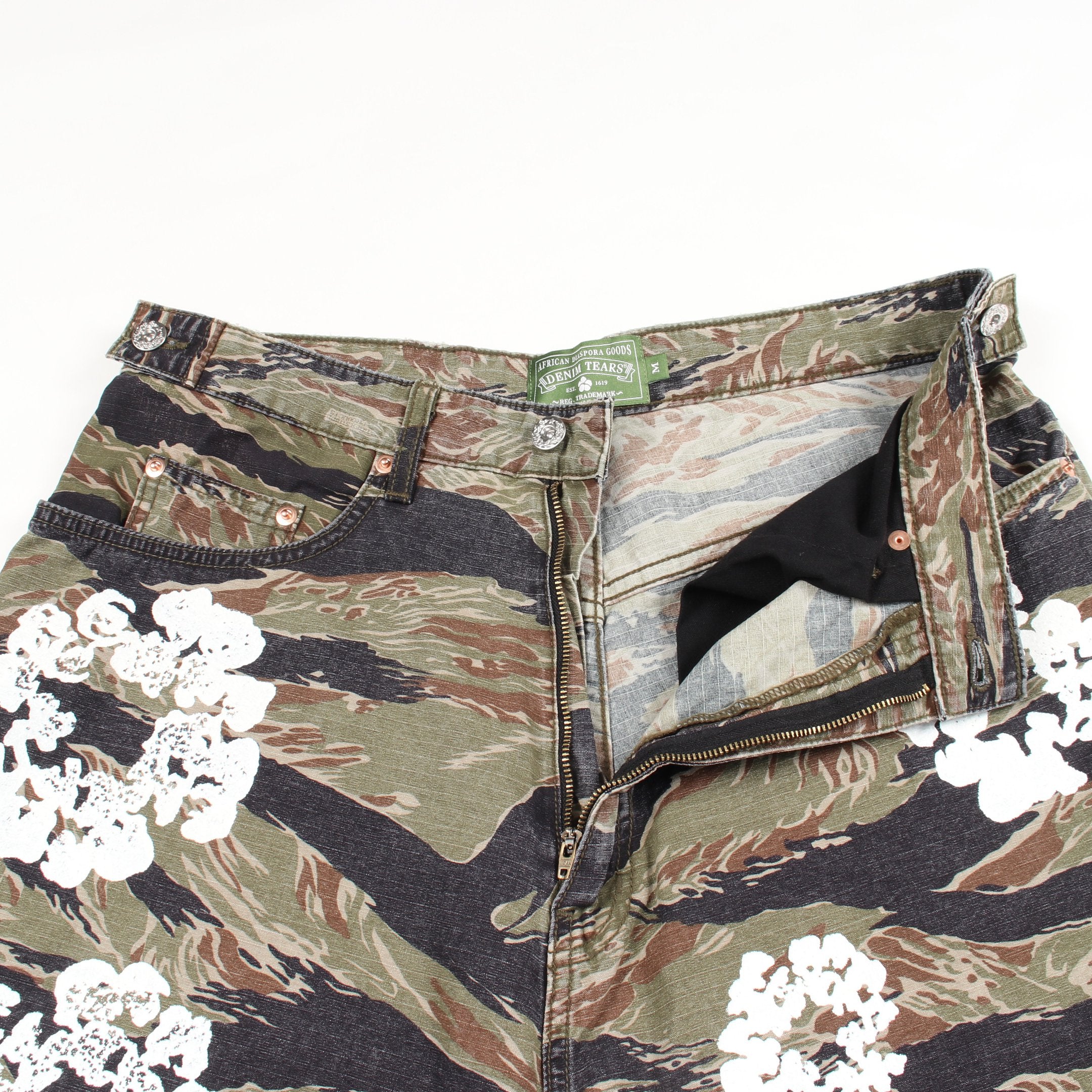 TIGER CAMO COTTON WREATH SHORT タイガーカモ ショート パンツ