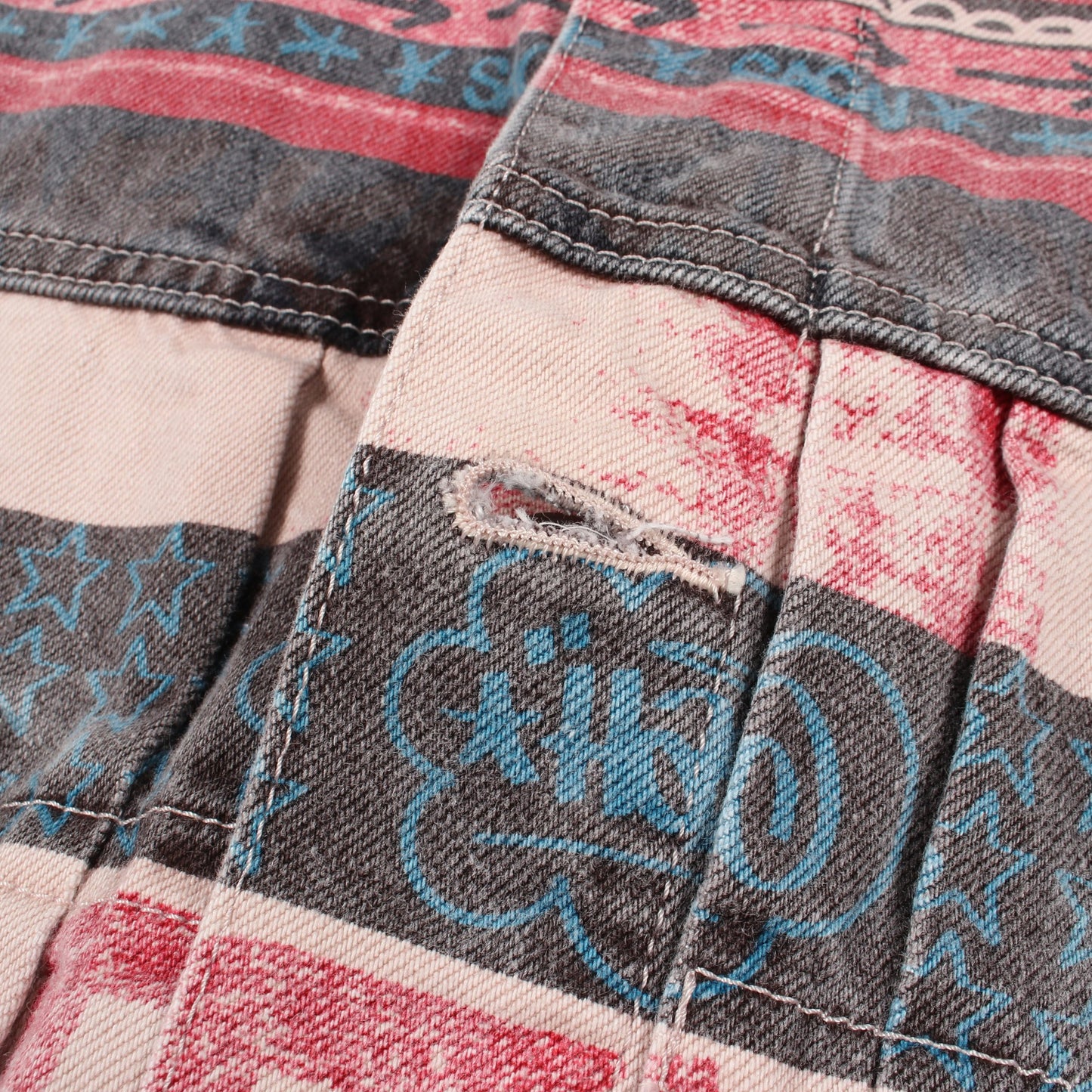 sacai × Eric Haze ヴィンテージ加工 総柄 デニムジャケット コットン ピンク マルチカラー サカイ アウター sacai