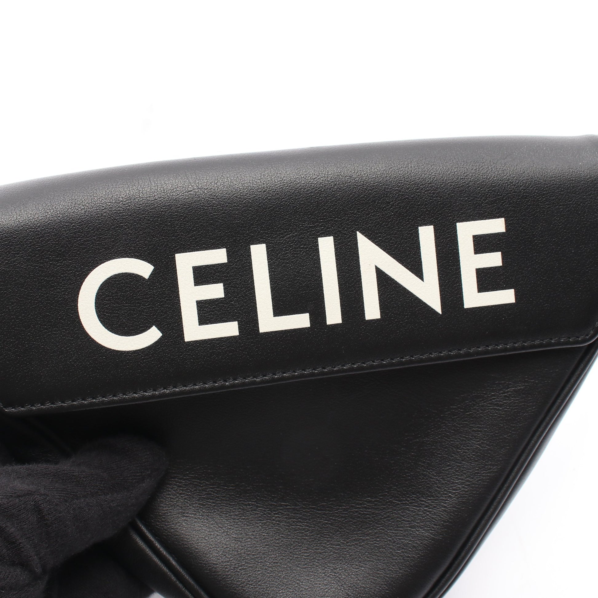トライアングル ショルダーバッグ レザー ブラック セリーヌ バッグ CELINE