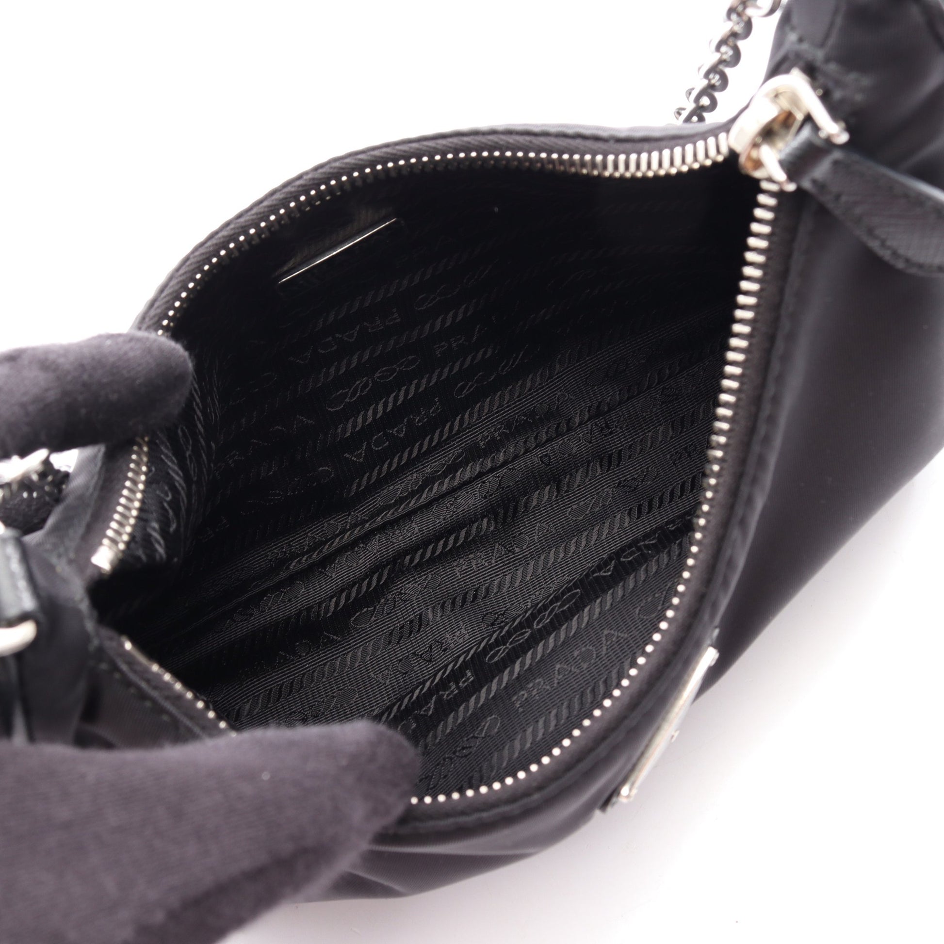 Re-Edition 2005 2WAY チェーンショルダーバッグ ナイロン サフィアーノレザー ブラック プラダ バッグ PRADA