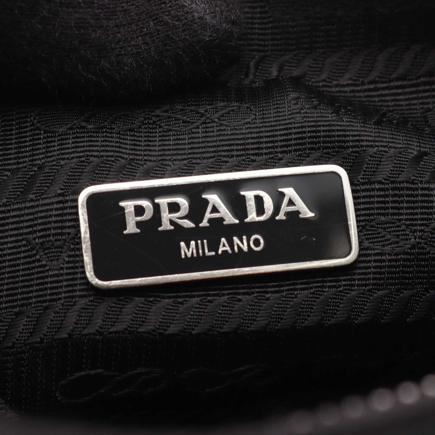 Re-Edition 2005 2WAY チェーンショルダーバッグ ナイロン サフィアーノレザー ブラック プラダ バッグ PRADA