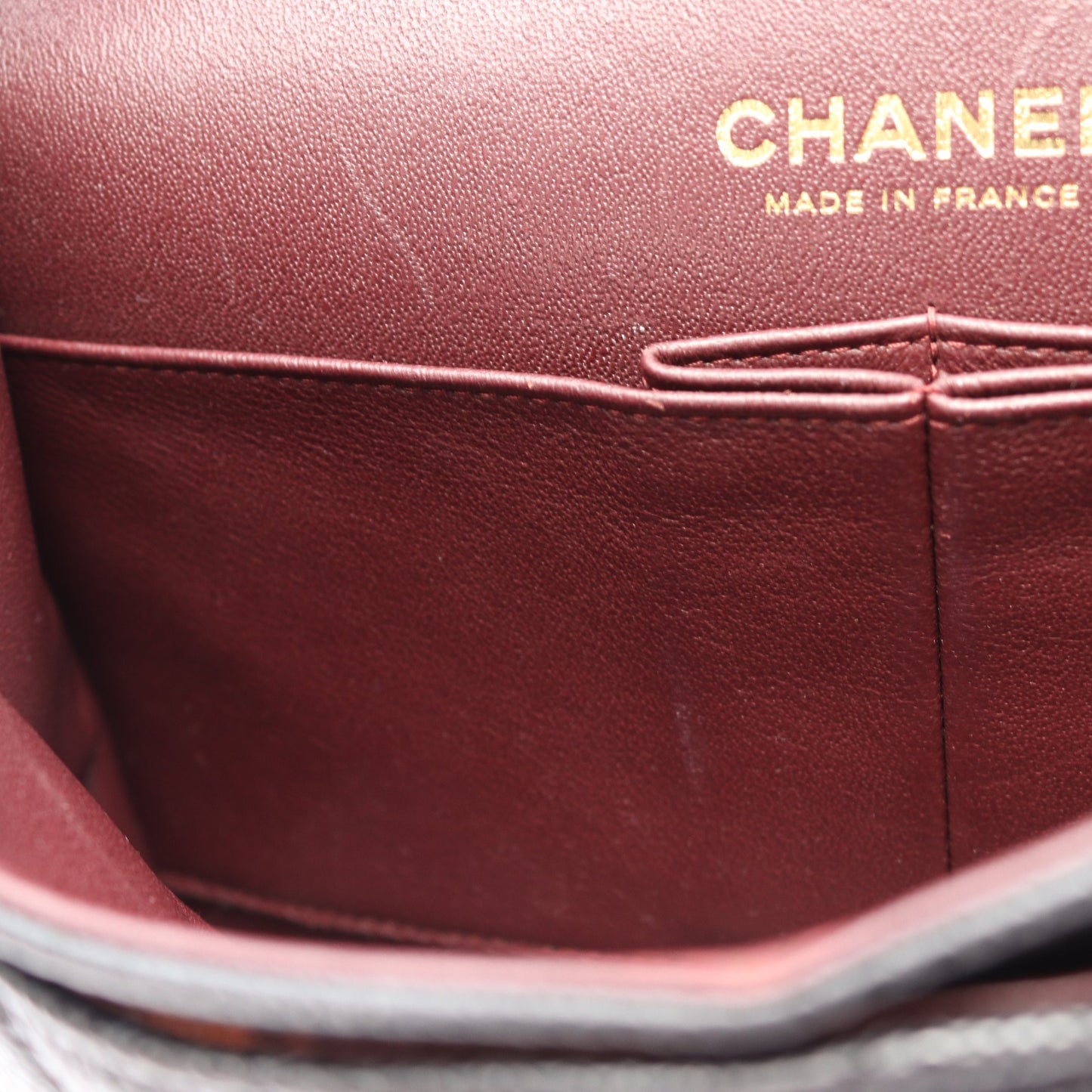 マトラッセ Wフラップ Wチェーンショルダーバッグ キャビアスキン ブラック ゴールド金具 シャネル バッグ CHANEL