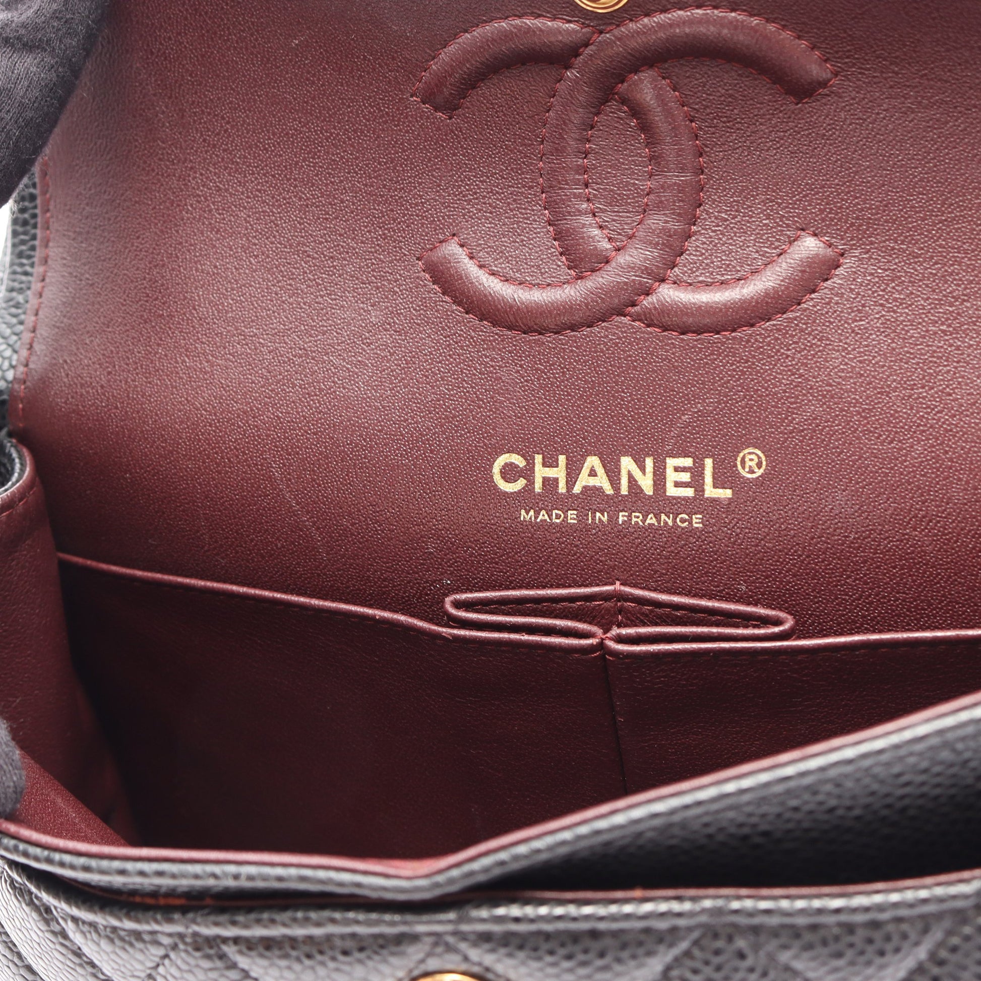 マトラッセ Wフラップ Wチェーンショルダーバッグ キャビアスキン ブラック ゴールド金具 シャネル バッグ CHANEL