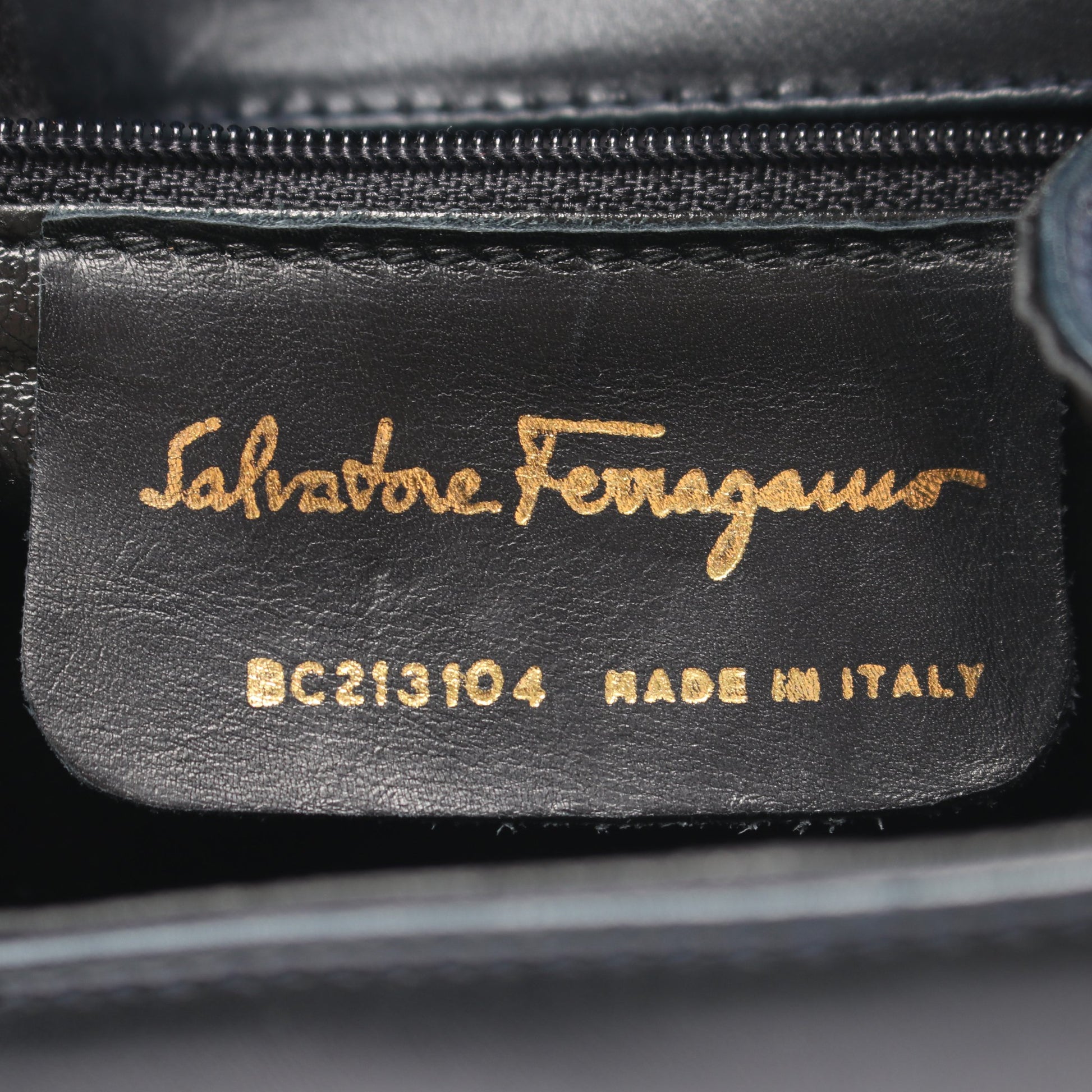 ヴァラリボン 2WAY ハンドバッグ レザー ダークネイビー サルヴァトーレフェラガモ バッグ Salvatore Ferragamo