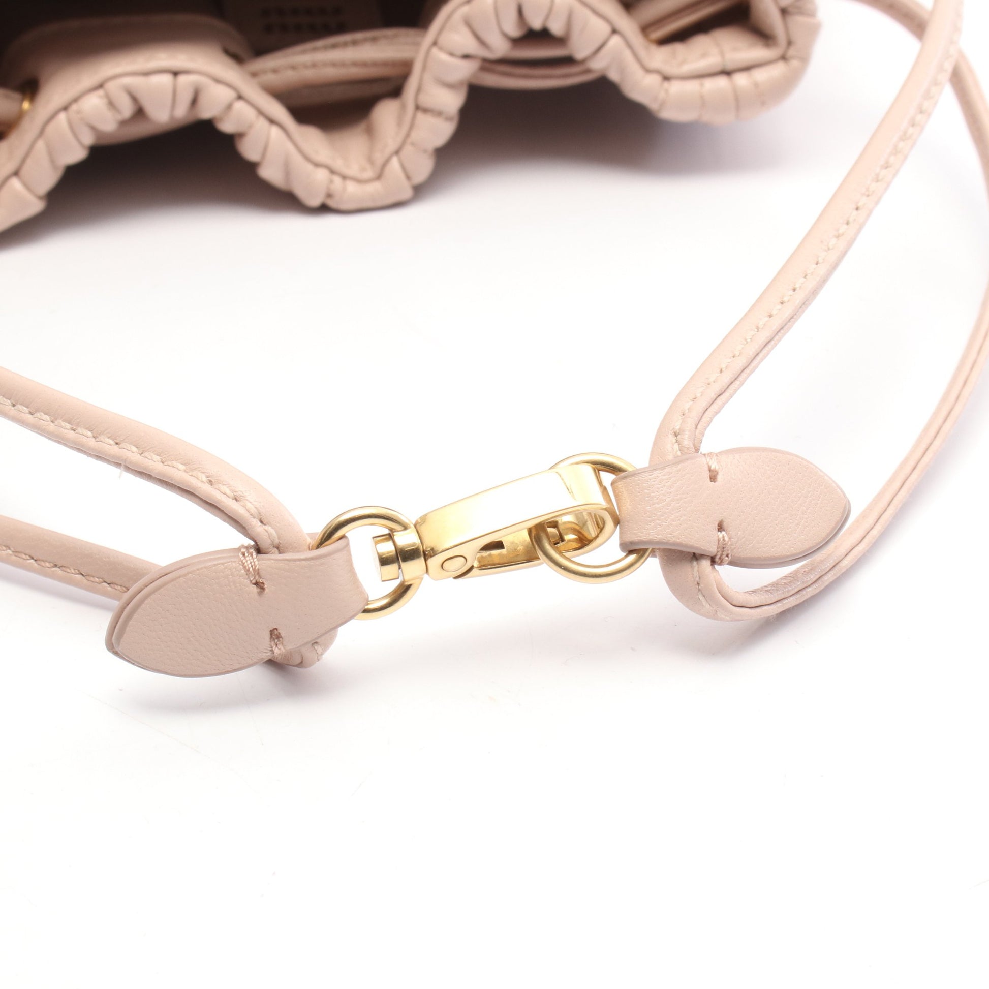 マテラッセ ポーチ ハンドバッグ レザー ピンクベージュ ミュウミュウ バッグ miu miu
