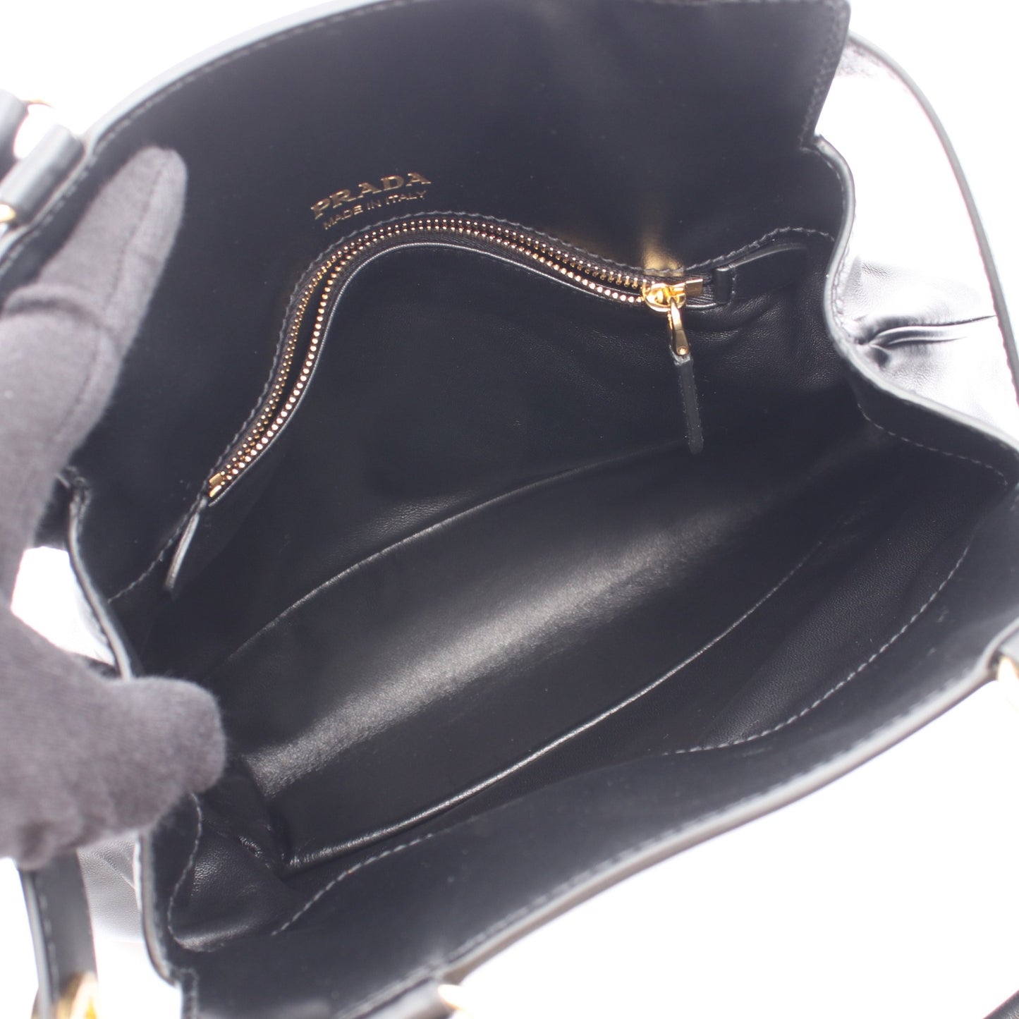 エチュード SOFTY CALF ショルダーバッグ レザー ブラック プラダ バッグ PRADA
