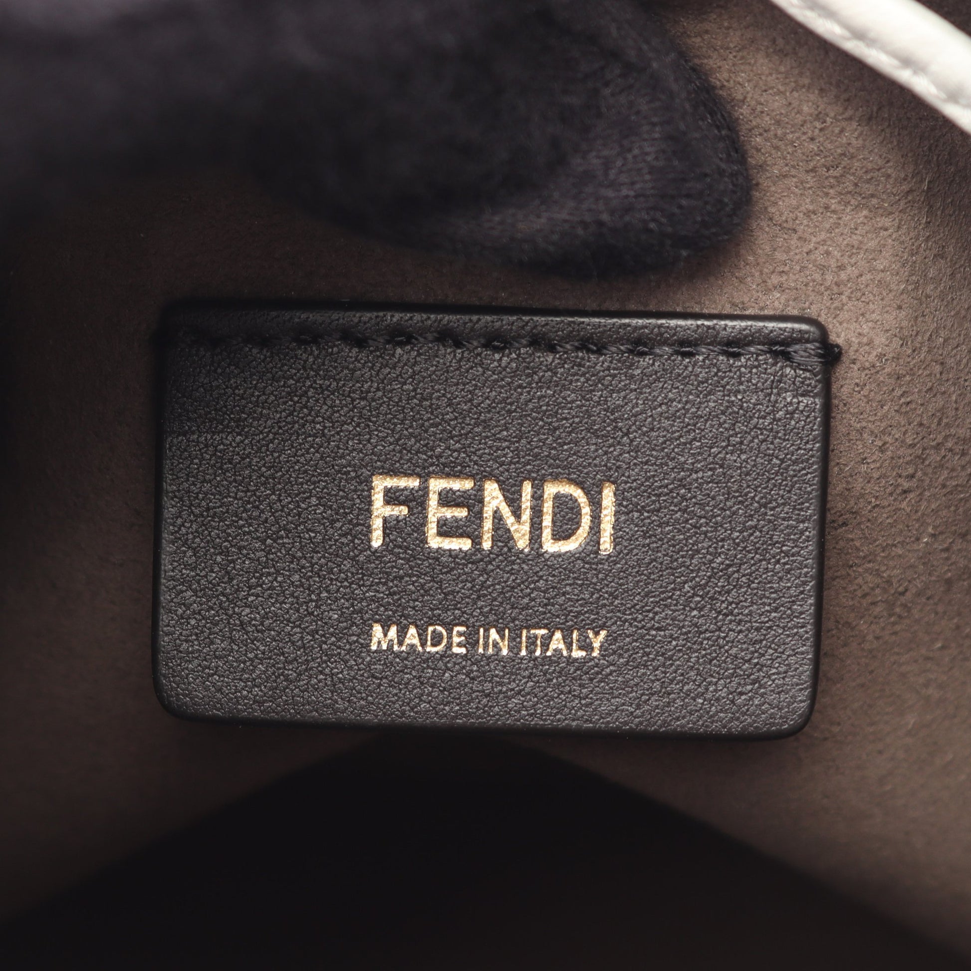 FENDI × FILA ミニ モントレゾール 2WAY ハンドバッグ レザー オフホワイト ネイビー レッド フェンディ バッグ FENDI
