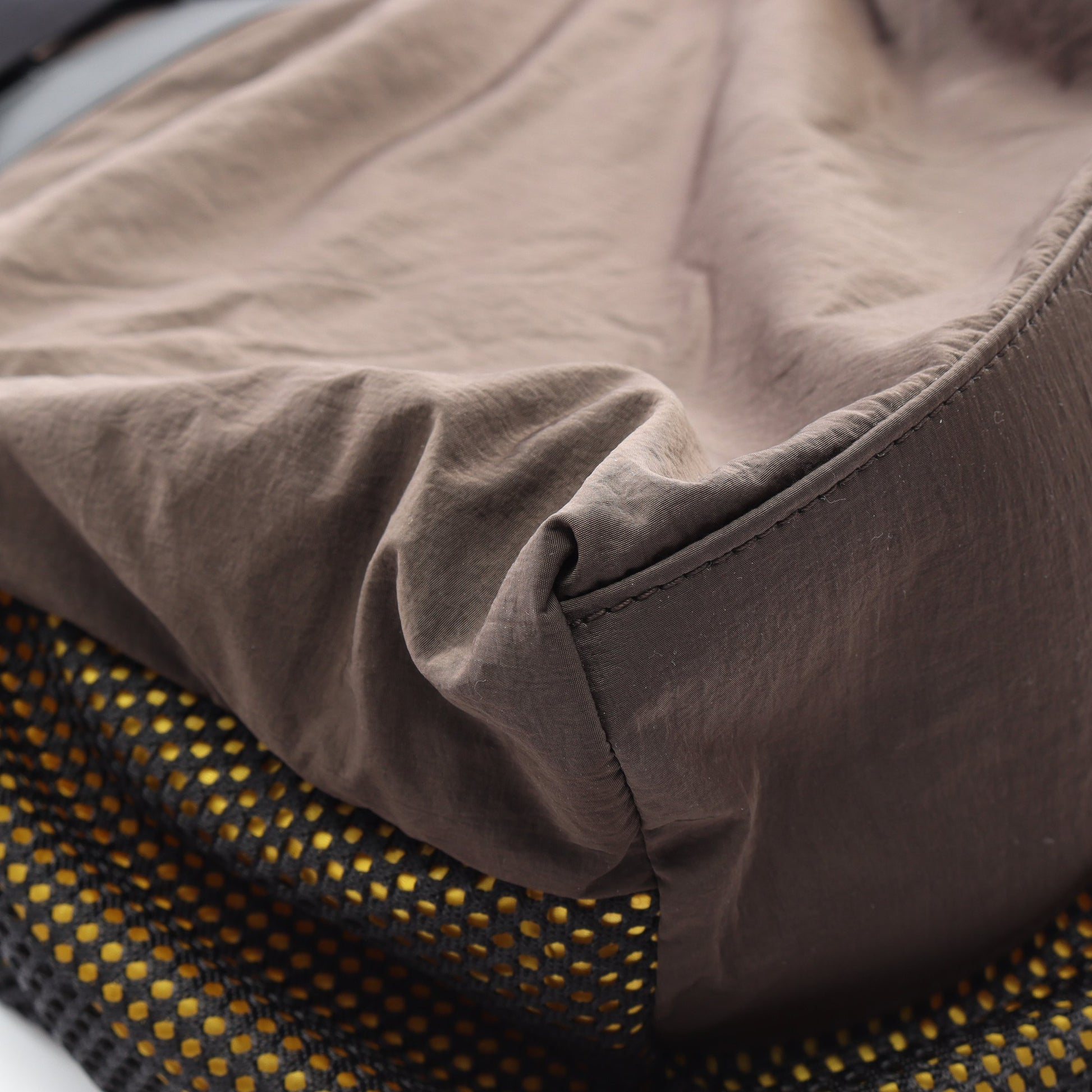 2WAY ハンドバッグ トートバッグ ナイロン ダークブラウン ブラック イエロー ボッテガヴェネタ バッグ BOTTEGA VENETA