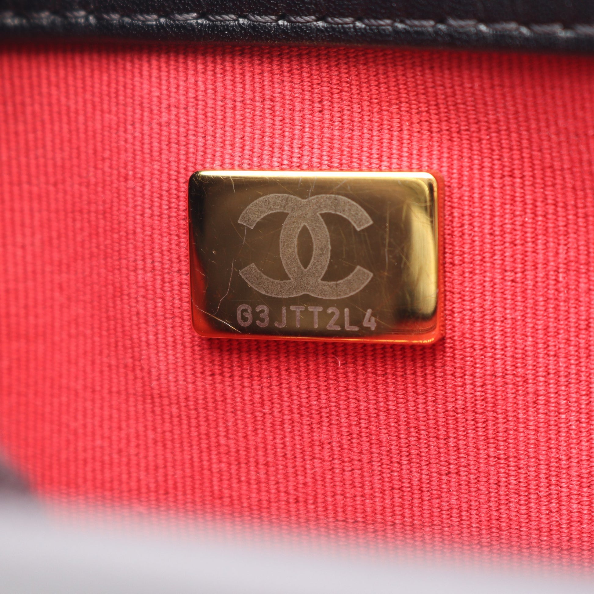 マトラッセ チェーンショルダーバッグ レザー ブラック ゴールド金具 シャネル バッグ CHANEL
