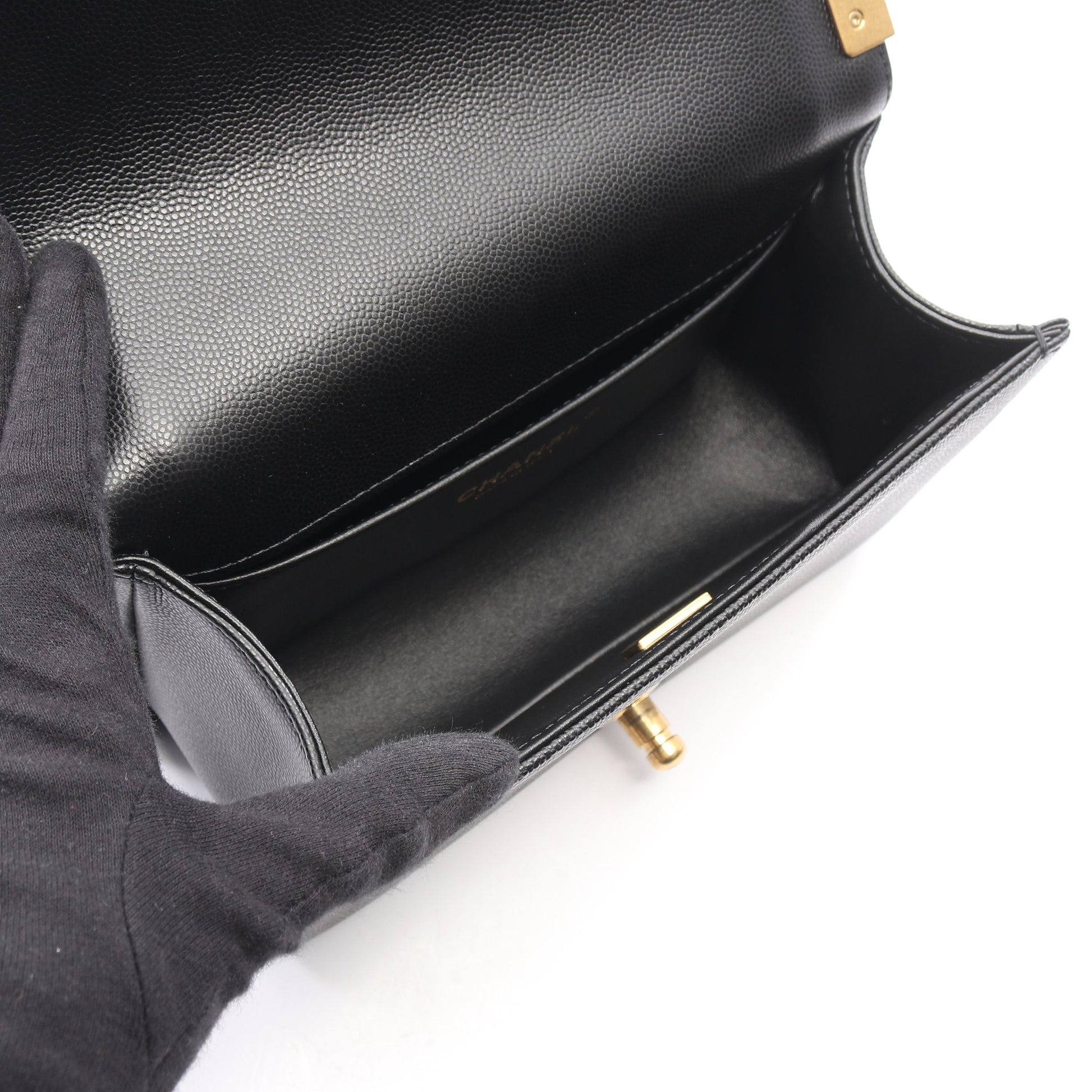 ボーイシャネル スモール チェーンショルダーバッグ キャビアスキン ブラック ゴールド金具 シャネル バッグ CHANEL