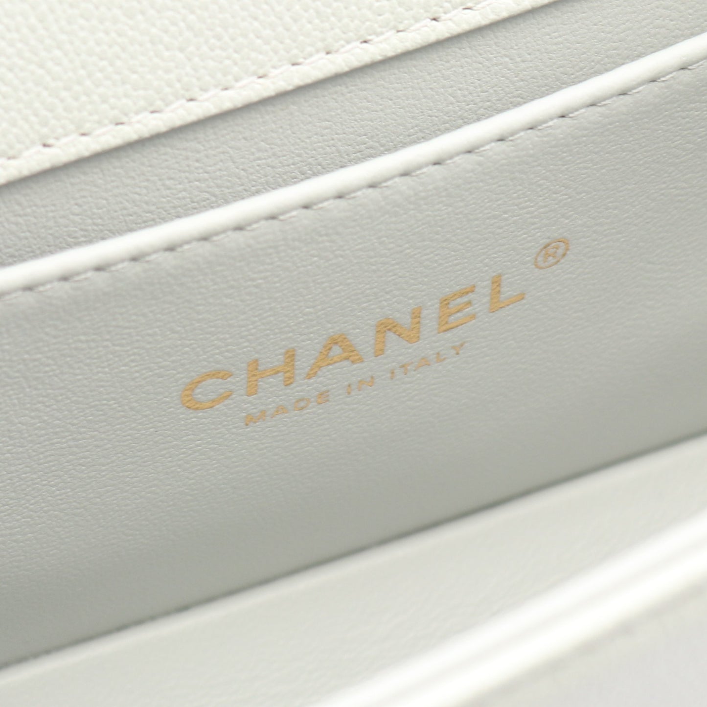 ボーイシャネル スモール チェーンショルダーバッグ キャビアスキン ブルーグレー ゴールド金具 シャネル バッグ CHANEL