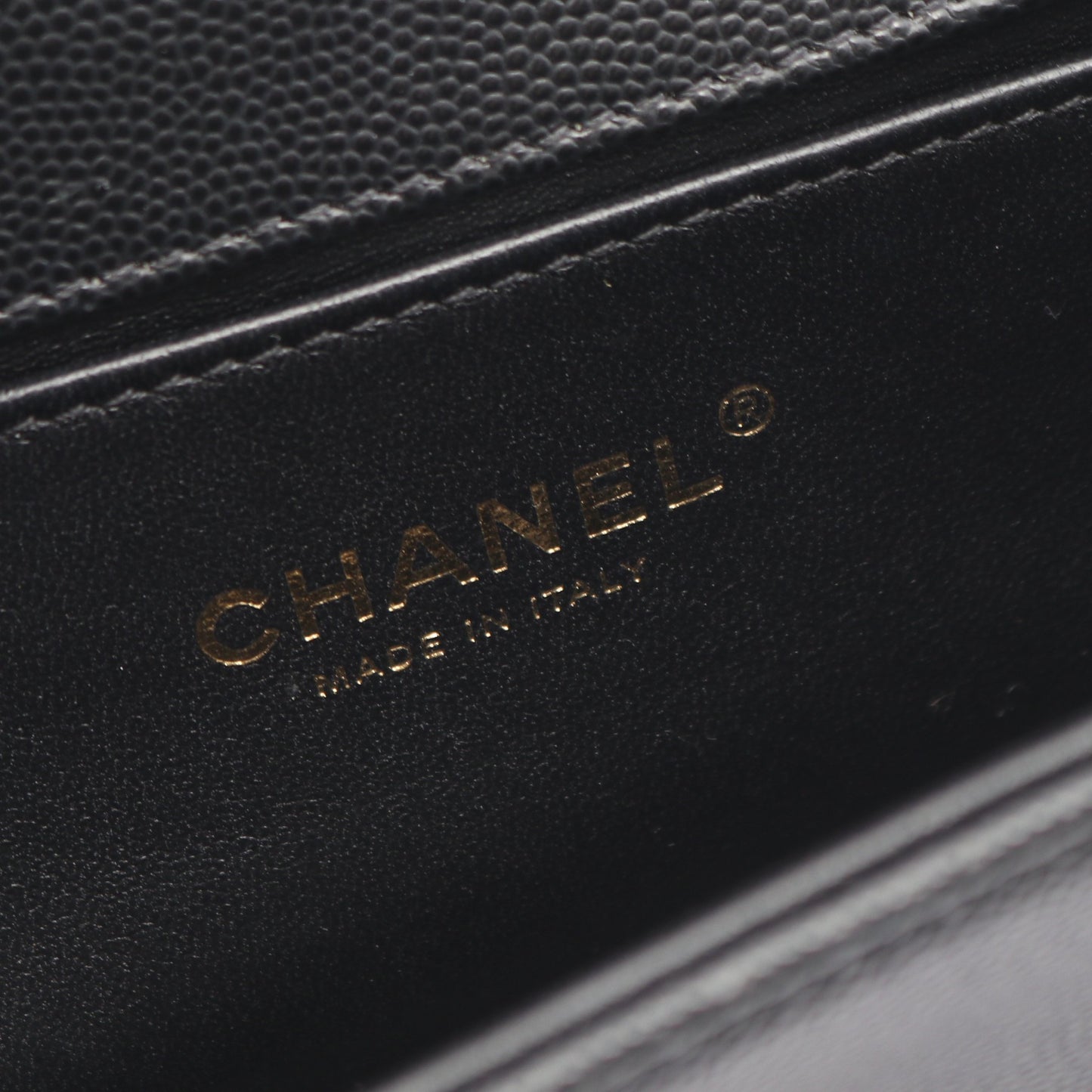 ボーイシャネル スモール チェーンショルダーバッグ キャビアスキン ブラック ゴールド金具 シャネル バッグ CHANEL