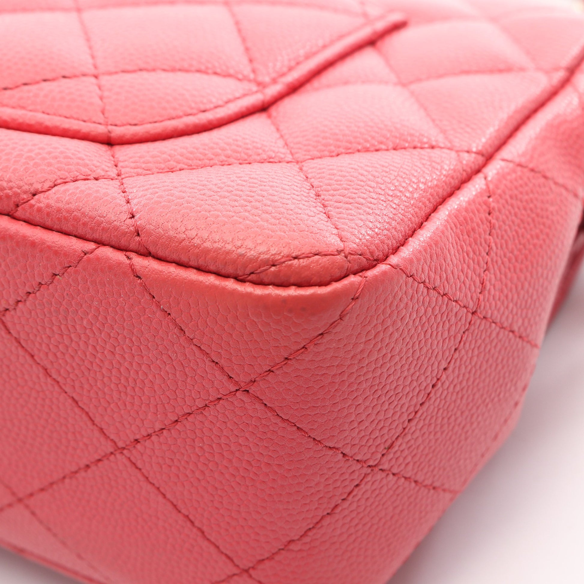 ミニマトラッセ20 チェーンショルダーバッグ キャビアスキン ピンク ゴールド金具 シャネル バッグ CHANEL