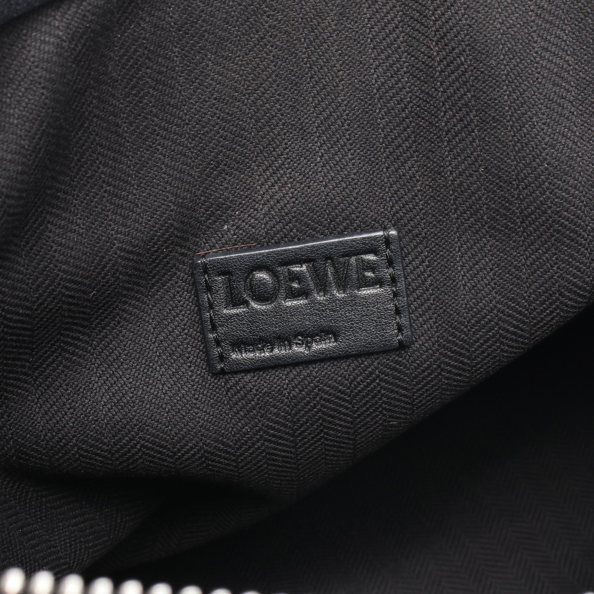 T MESSENGER メッセンジャー ショルダーバッグ レザー ブラック ロエベ バッグ LOEWE
