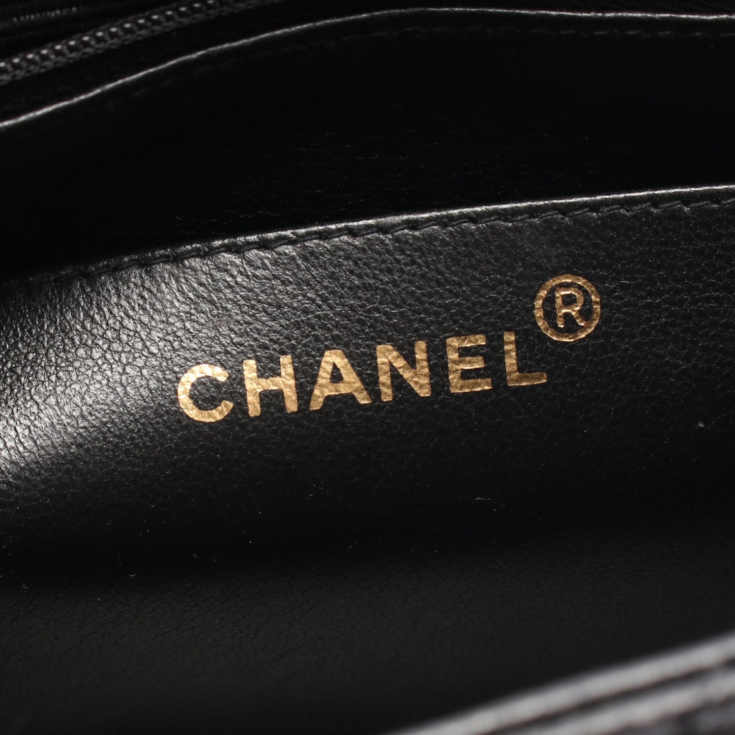 マトラッセ ダイアナフラップ チェーンショルダーバッグ キャビアスキン ブラック ゴールド金具 シャネル バッグ CHANEL