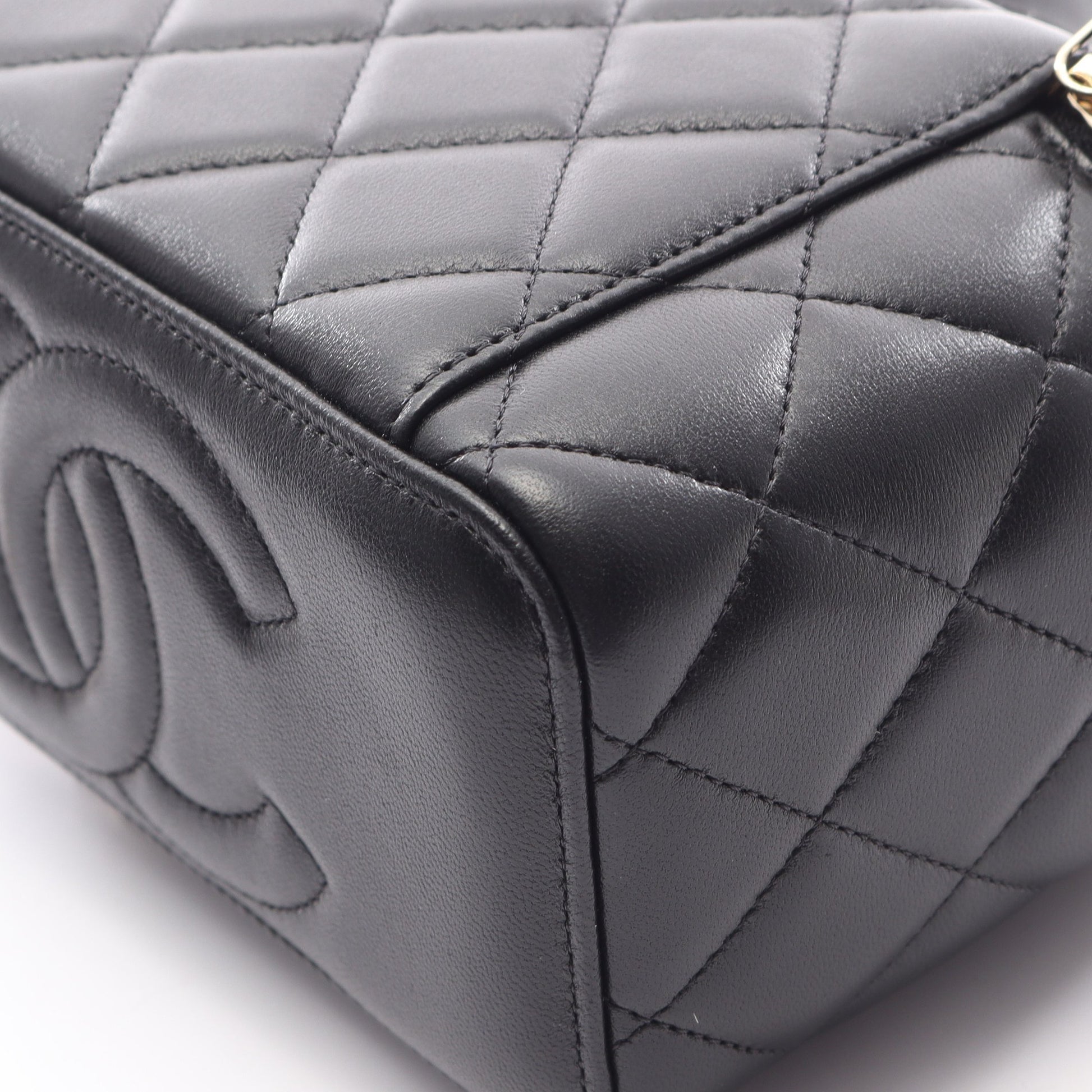マトラッセ バニティバッグ 2WAY チェーンショルダーバッグ ラムスキン ブラック ゴールド金具 シャネル バッグ CHANEL