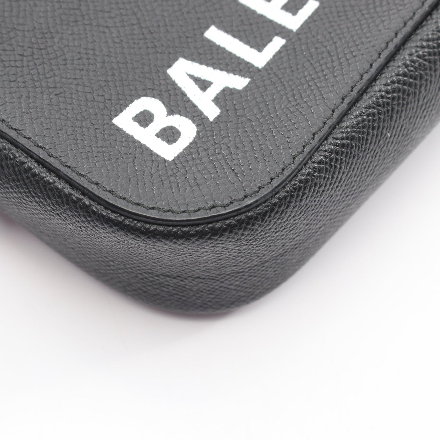 ヴィル カメラ バッグ XS ショルダーバッグ レザー ブラック バレンシアガ バッグ BALENCIAGA