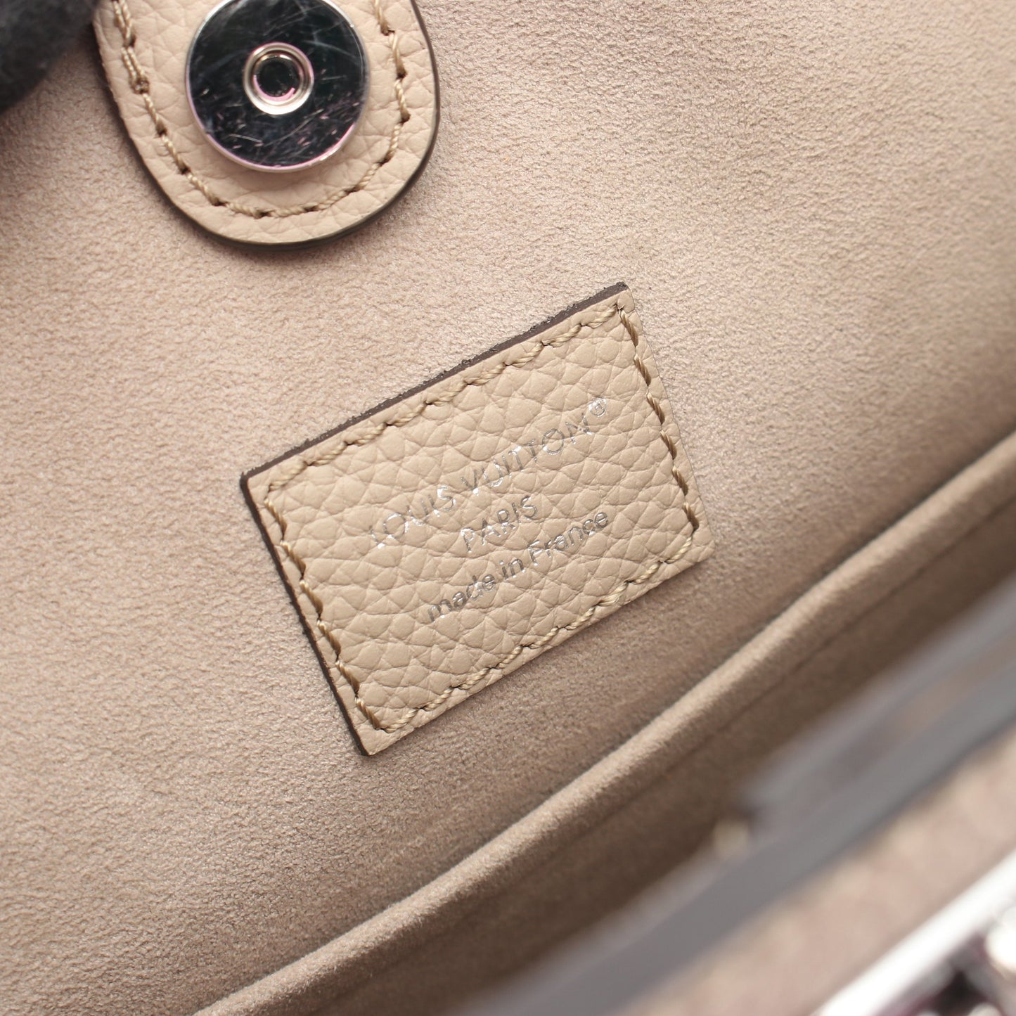 オール アラウンドMM マヒナ ガレ ショルダーバッグ レザー グレーベージュ ルイヴィトン バッグ LOUIS VUITTON