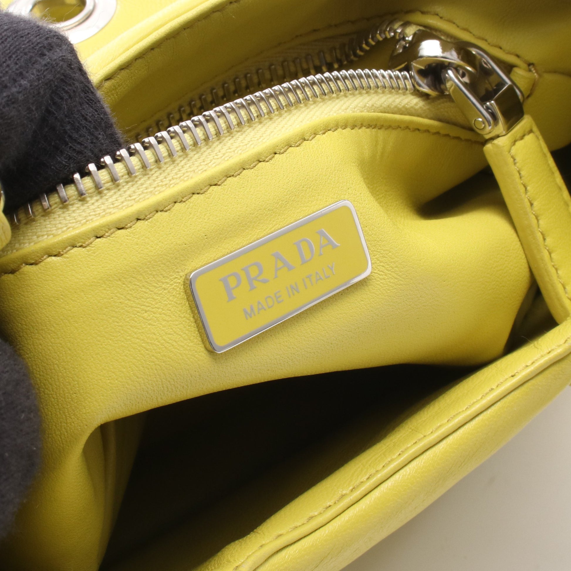 MOON 2WAY ハンドバッグ レザー イエロー プラダ バッグ PRADA