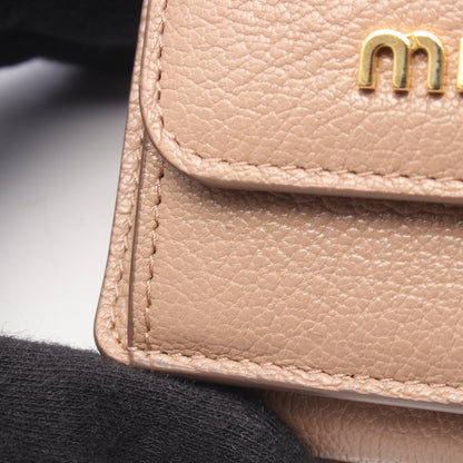 マドラス 三つ折り財布 レザー ピンクベージュ ミュウミュウ 財布・小物 miu miu