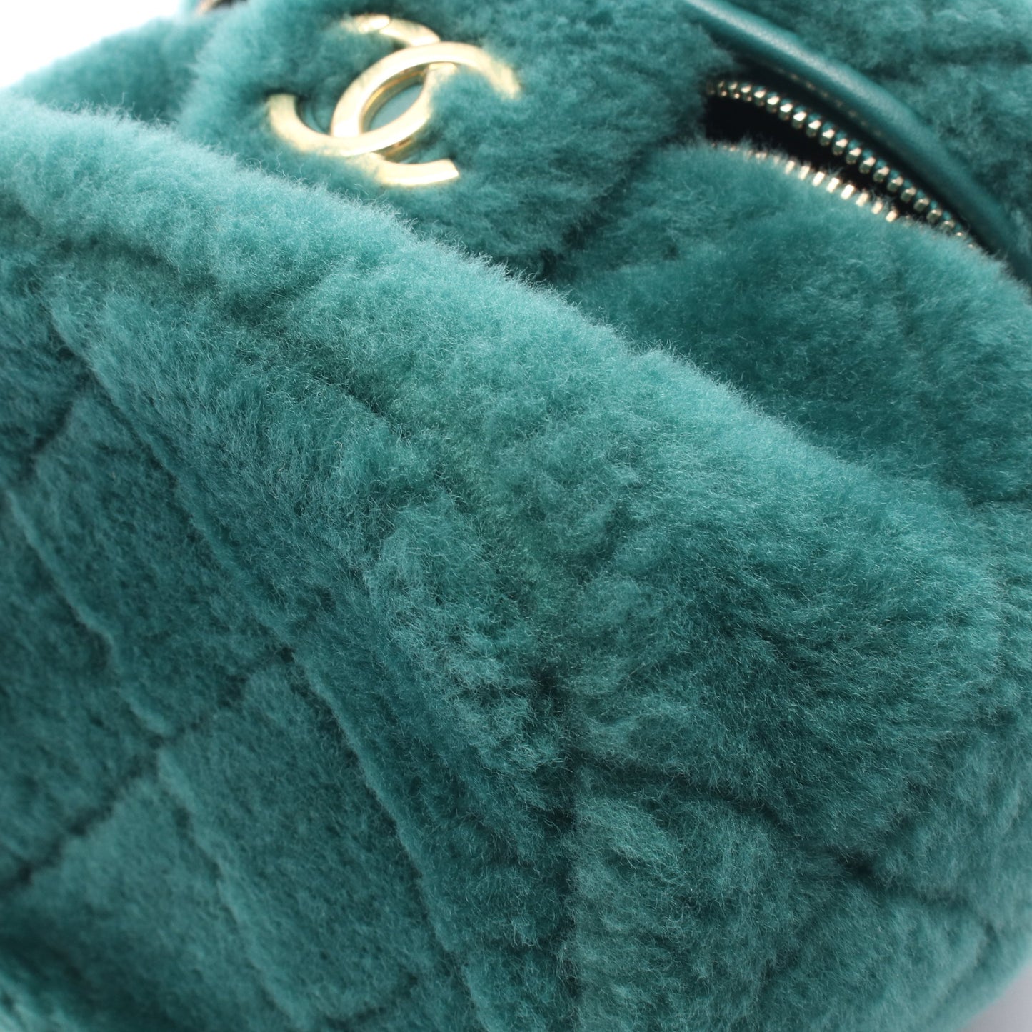 マトラッセ バニティ 2WAY チェーンショルダーバッグ ファー レザー グリーン ゴールド金具 シャネル バッグ CHANEL
