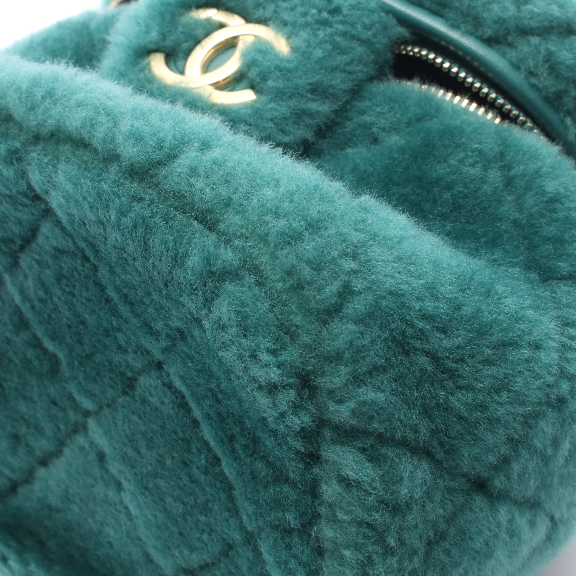 マトラッセ バニティ 2WAY チェーンショルダーバッグ ファー レザー グリーン ゴールド金具 シャネル バッグ CHANEL
