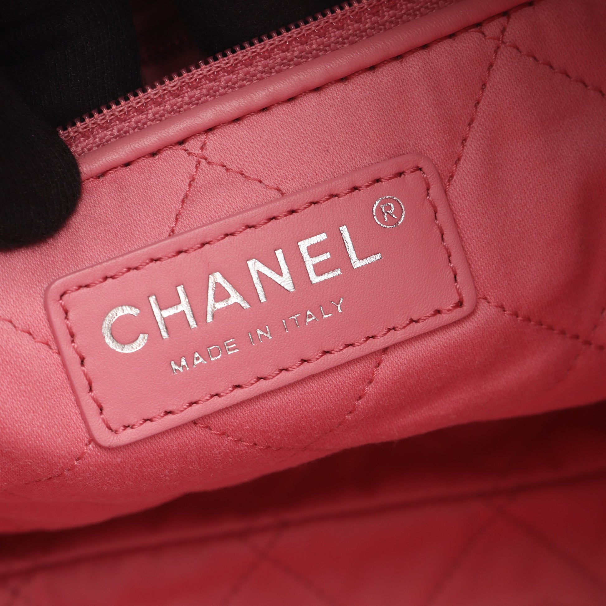 マトラッセ シャネル22 スモール チェーンショルダーバッグ レザー ピンク シルバー金具 シャネル バッグ CHANEL