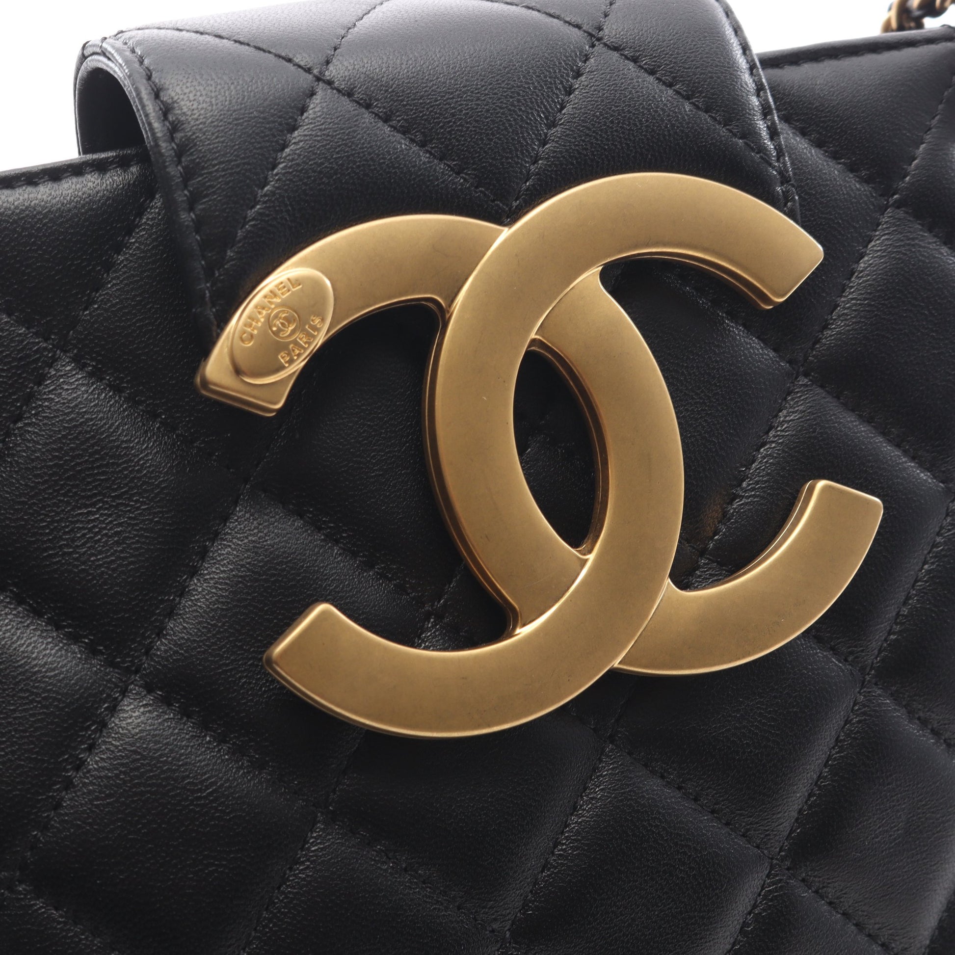 マトラッセ Wチェーンショルダーバッグ ラムスキン ブラック ゴールド金具 シャネル バッグ CHANEL