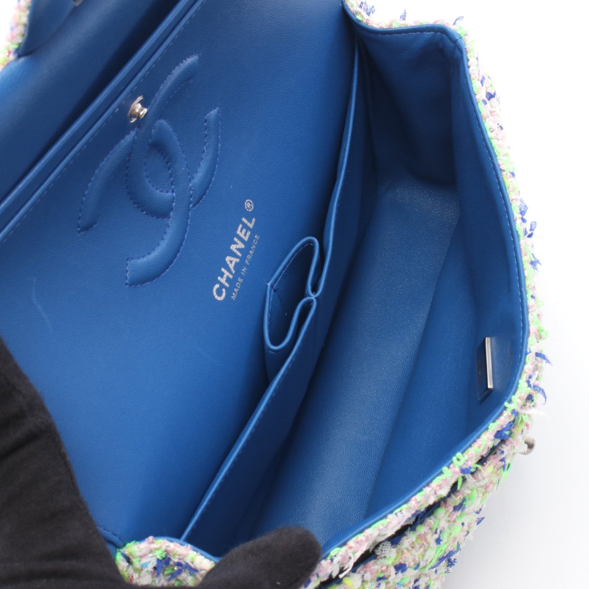 マトラッセ Wフラップ Wチェーンショルダーバッグ ツイード レザー イエローグリーン ブルー マルチカラー シルバー金具 シャネル バッグ CHANEL
