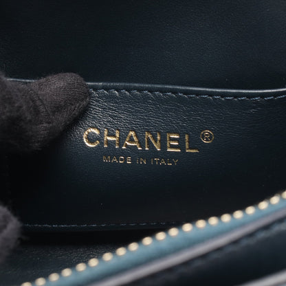 シェブロン Vステッチ メダル チェーンショルダーバッグ レザー ダークグリーン ゴールド金具 シャネル バッグ CHANEL