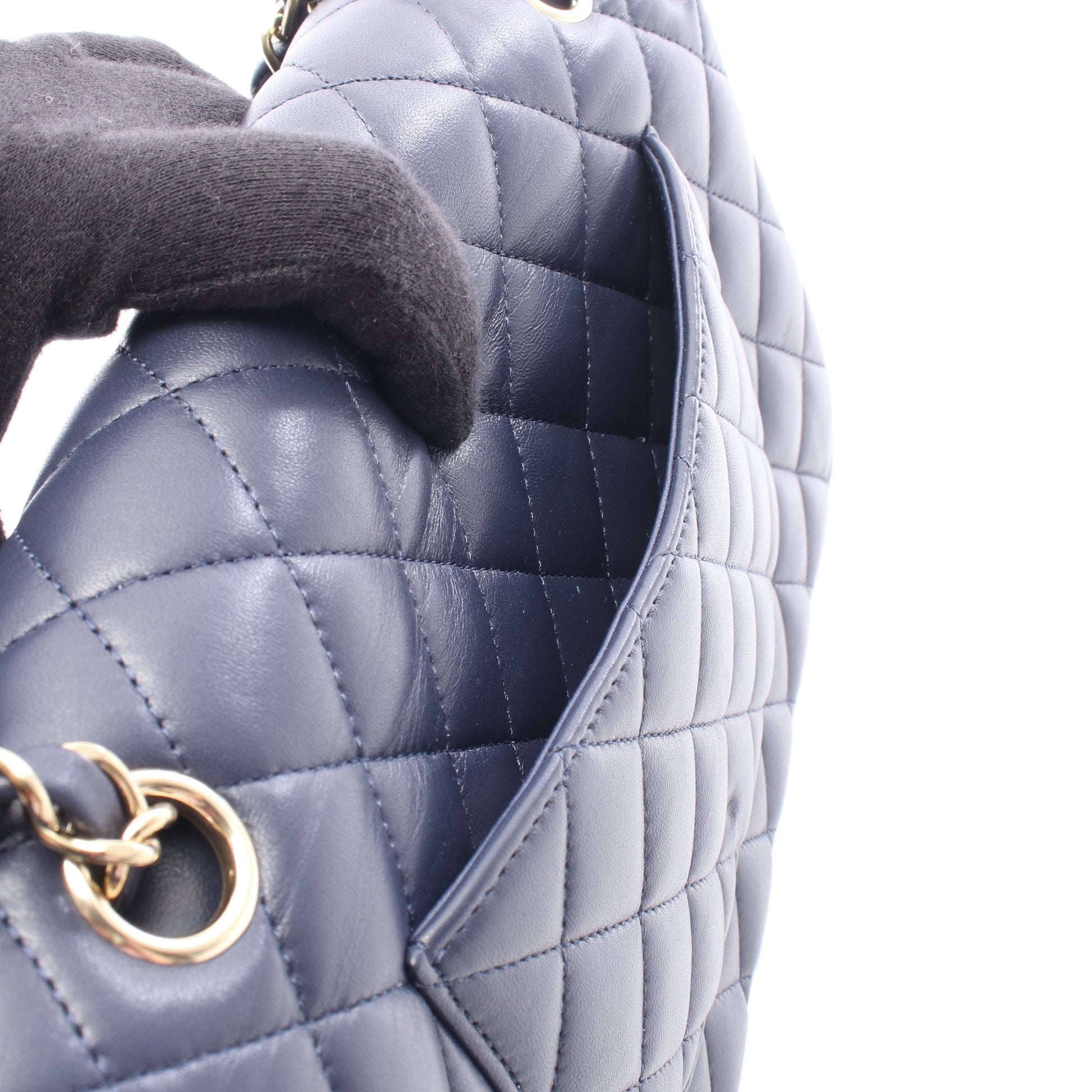 マトラッセ Wフラップ Wチェーンショルダーバッグ レザー ネイビー ゴールド金具 シャネル バッグ CHANEL