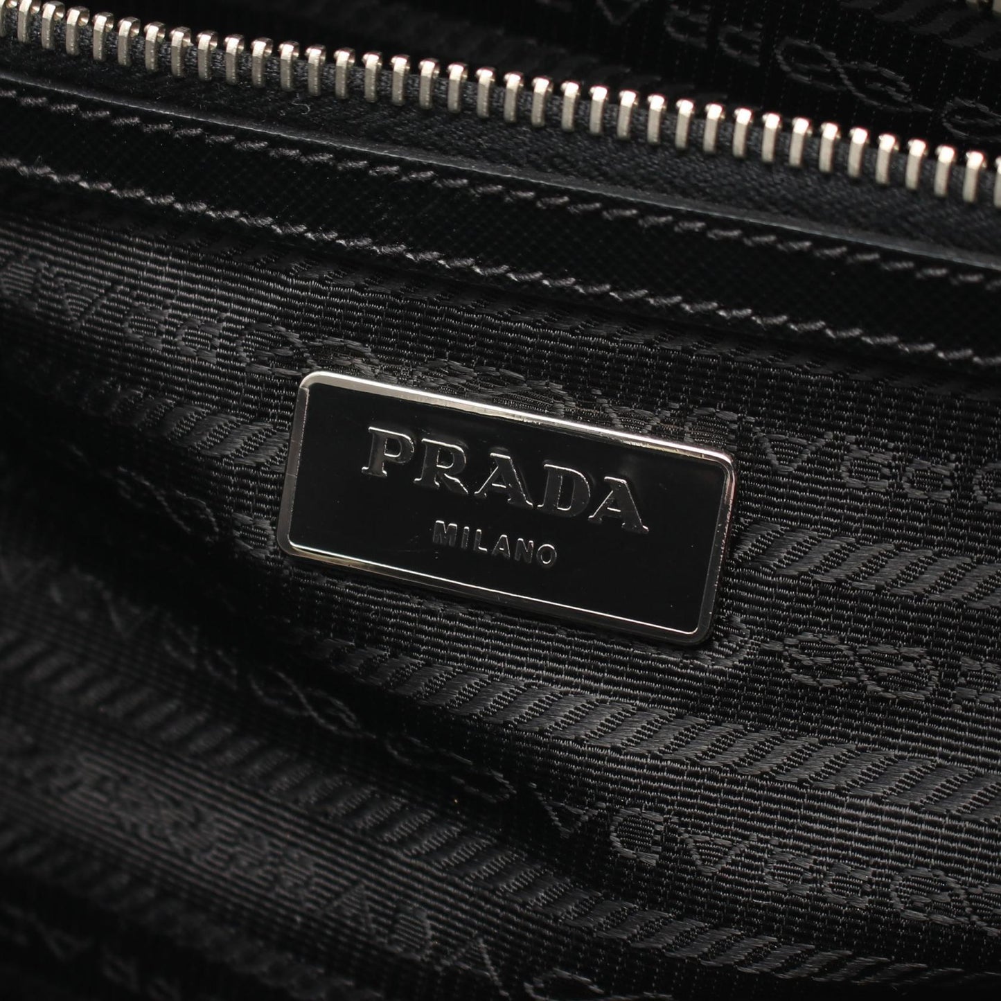 スカル スタッズ 2WAY ハンドバッグ トートバッグ ナイロン サフィアーノレザー ブラック プラダ バッグ PRADA