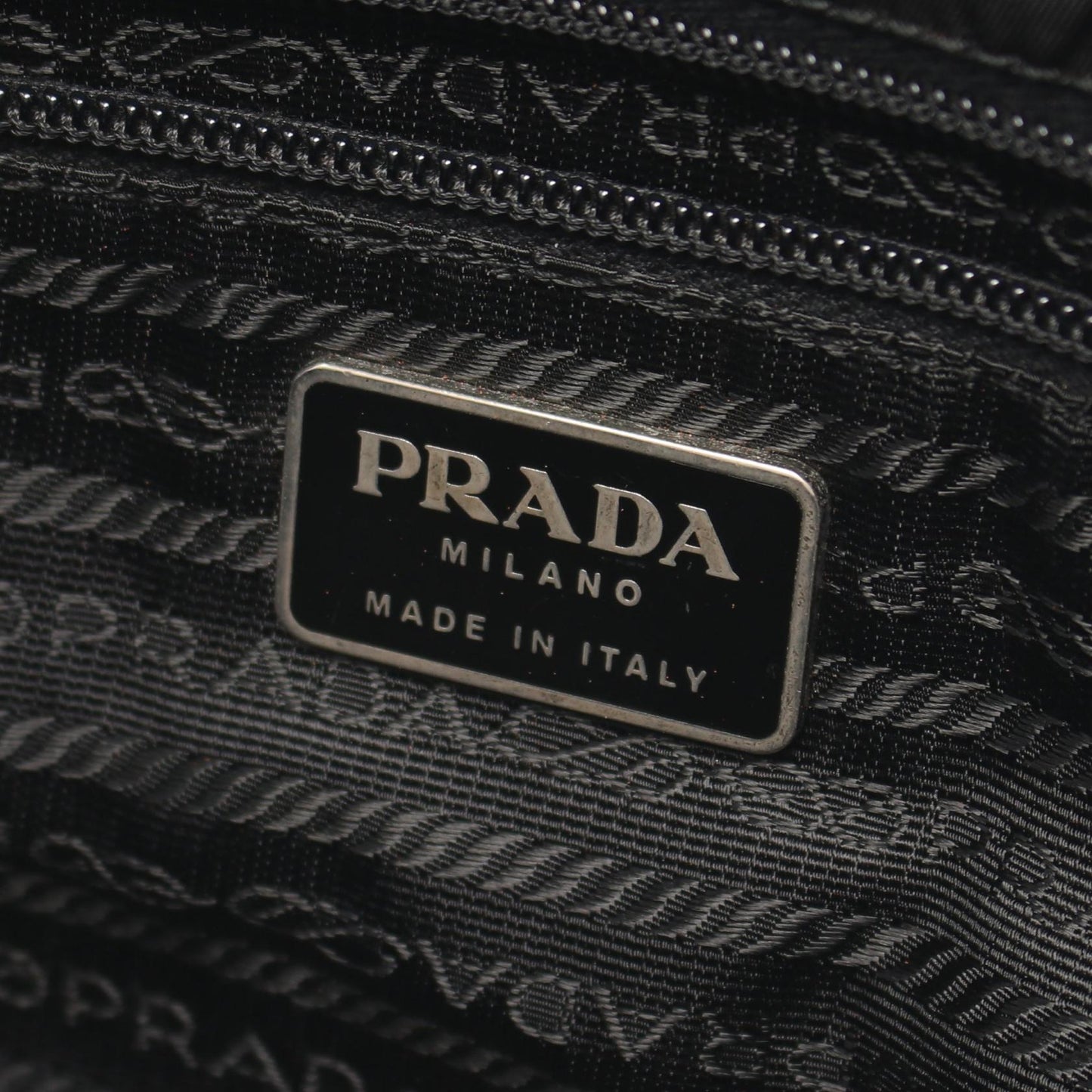 トライアングルロゴ ショルダーバッグ ナイロン レザー ブラック プラダ バッグ PRADA