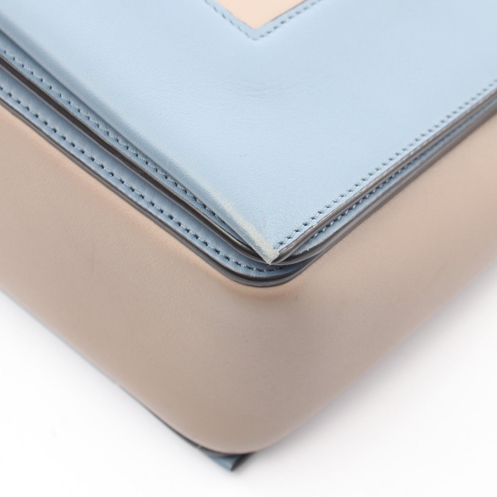 フレーム ミディアム ショルダーバッグ レザー グレーベージュ ブルーグレー セリーヌ バッグ CELINE