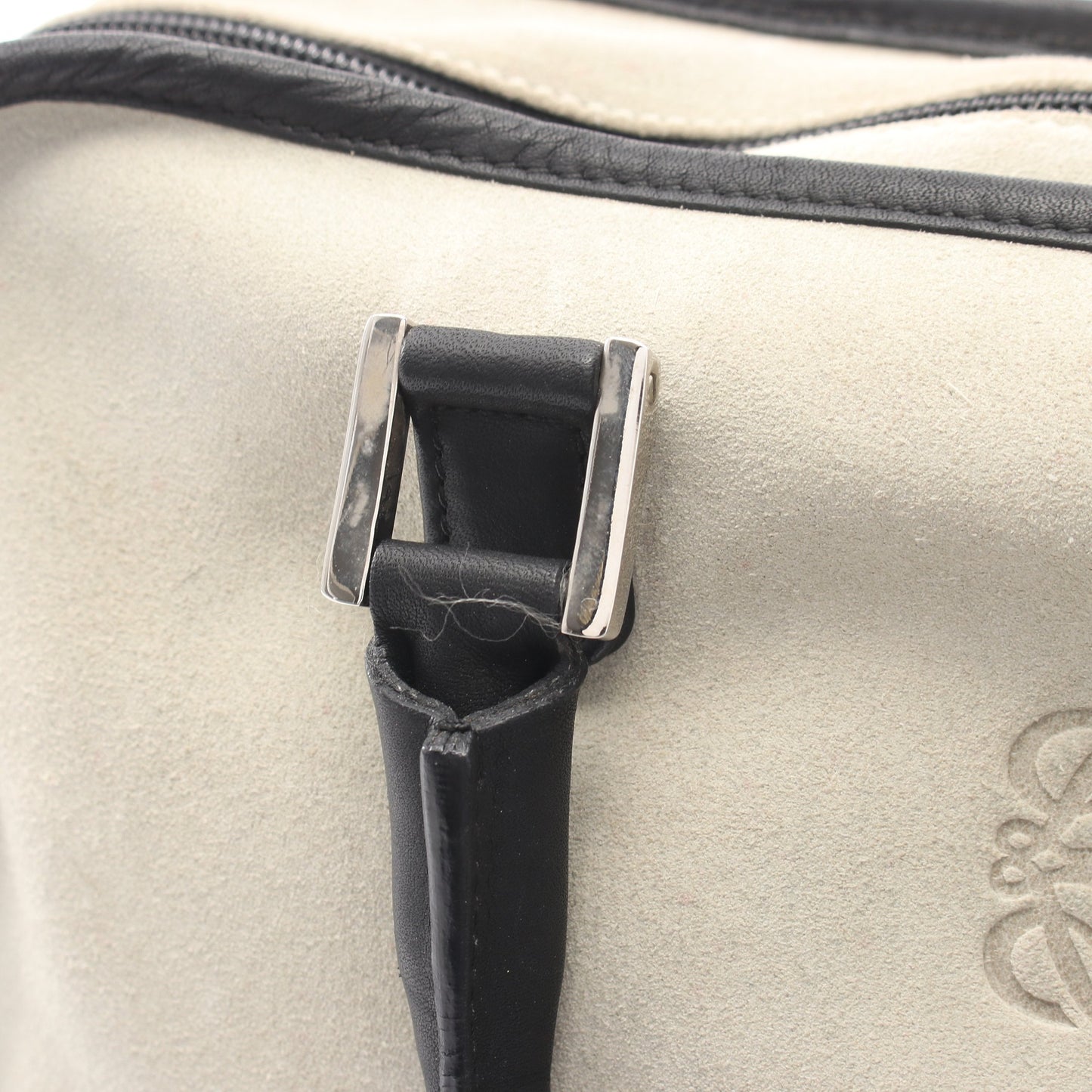 アマソナ32 ハンドバッグ スエード レザー ライトグレー ブラック ロエベ バッグ LOEWE