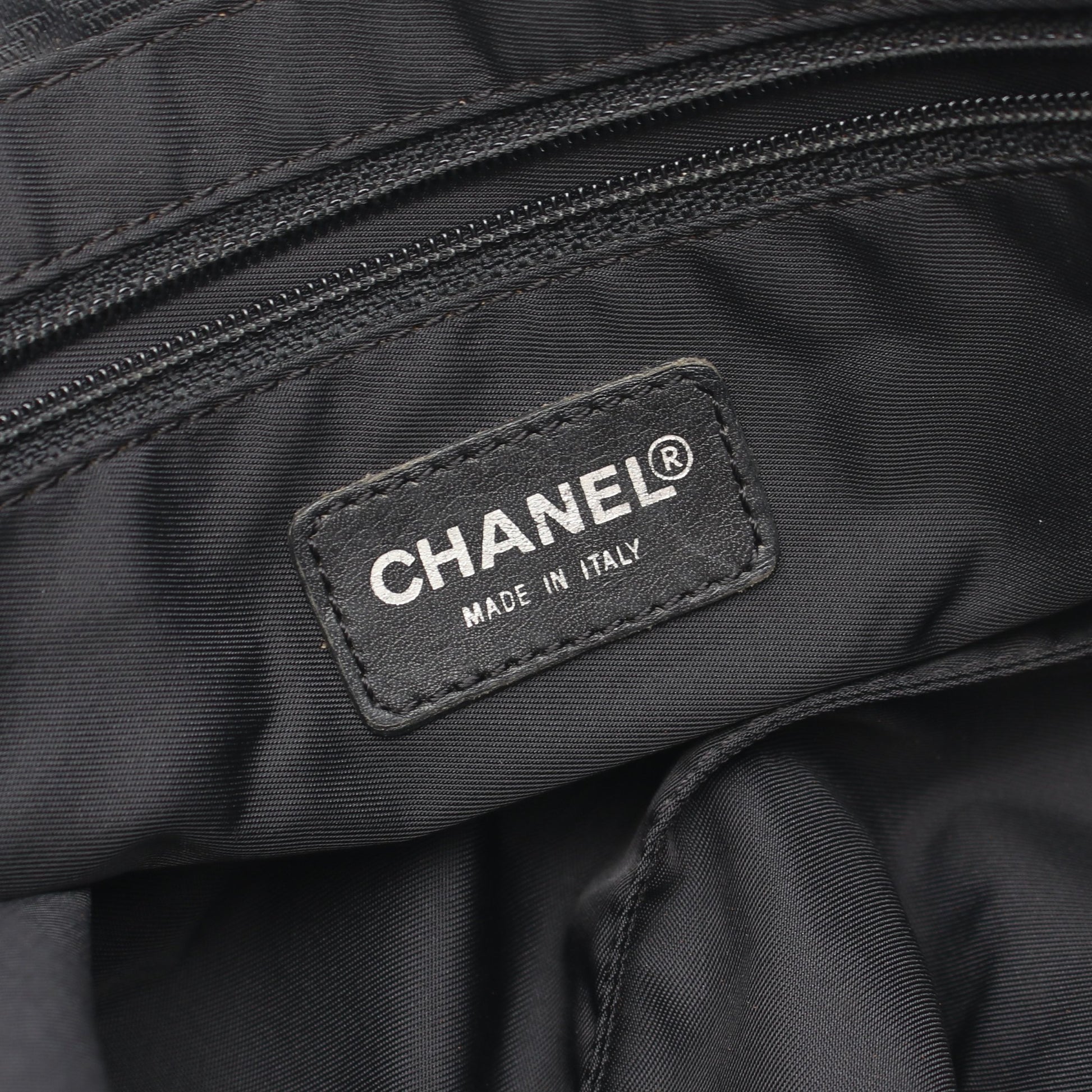 ニュートラベルラインMM ハンドバッグ トートバッグ ナイロンキャンバス レザー ブラック ブラック金具 シャネル バッグ CHANEL
