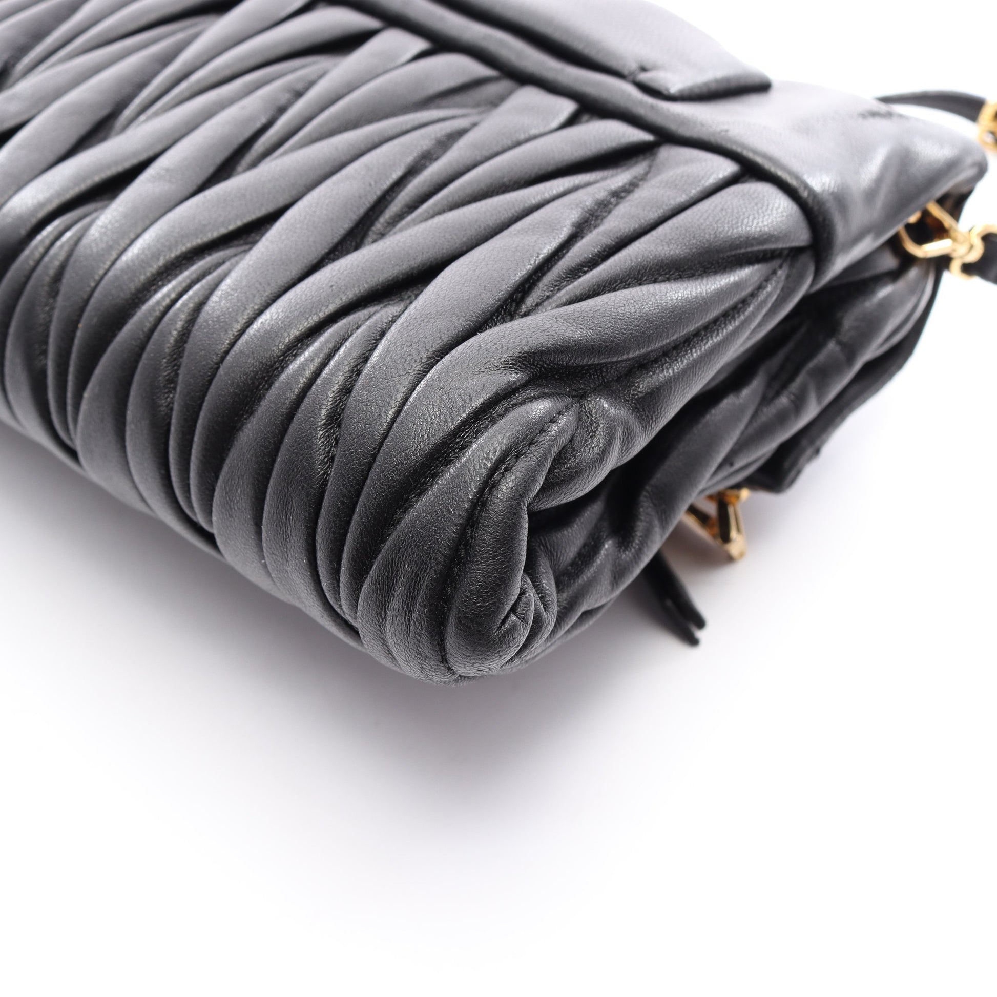 MATELASSE マテラッセ ショルダーバッグ レザー ブラック ミュウミュウ バッグ miu miu